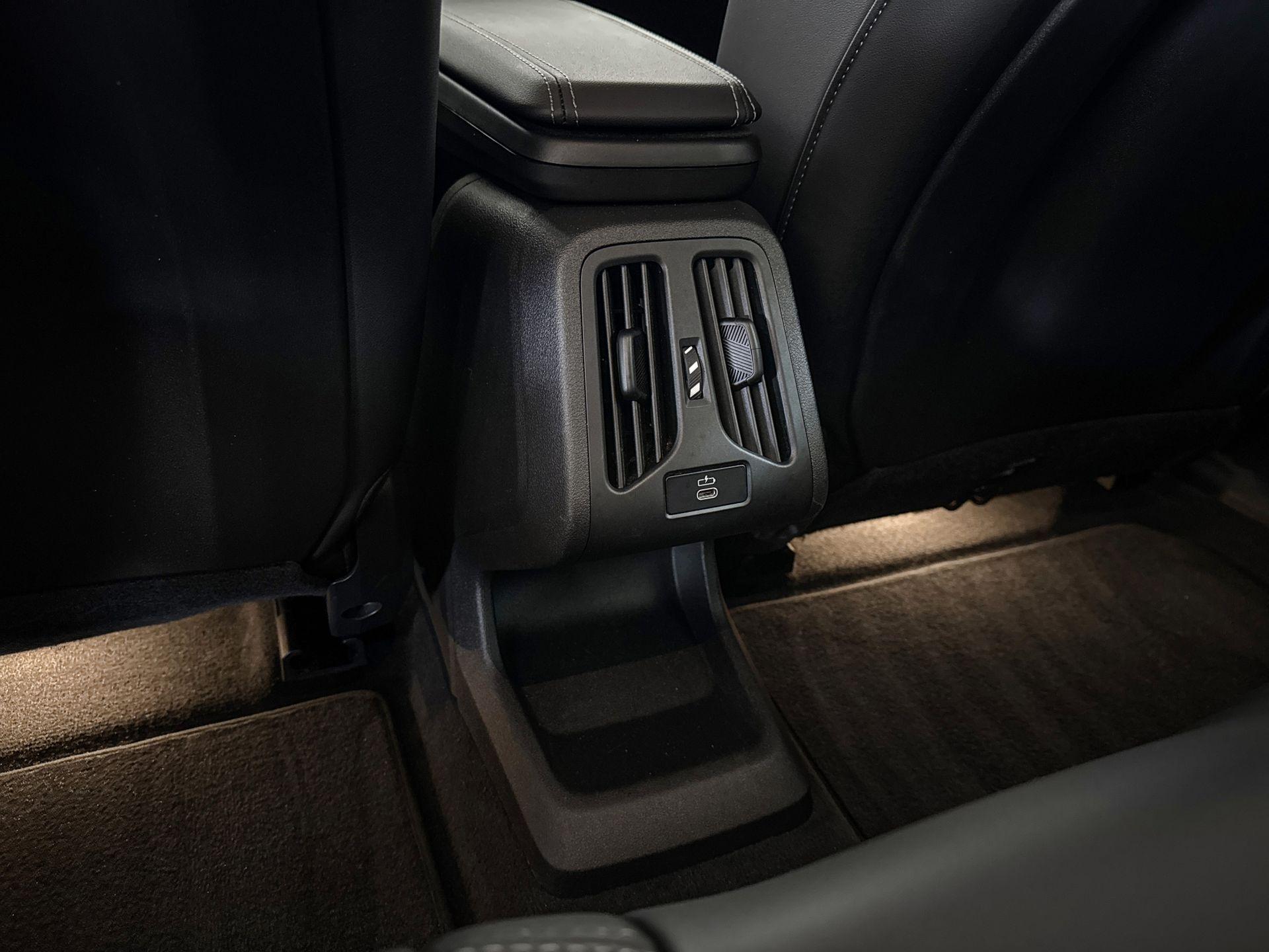 Foto van BMW Ix1