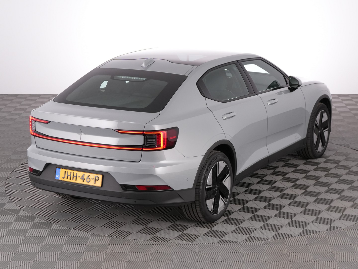 Foto van Polestar 2