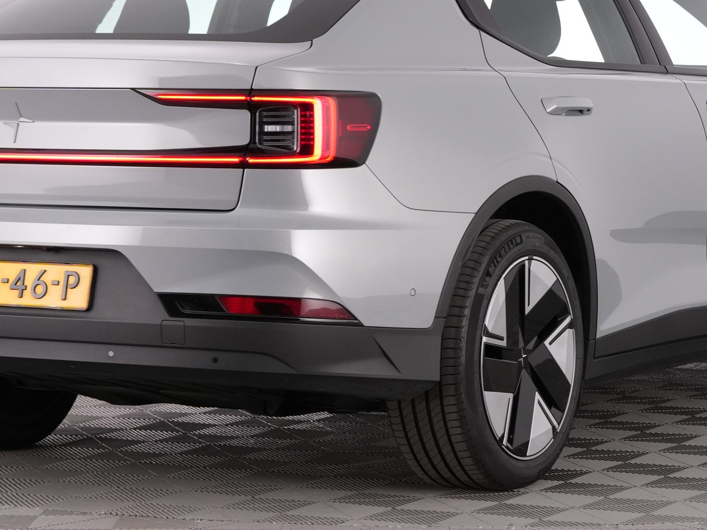 Foto van Polestar 2