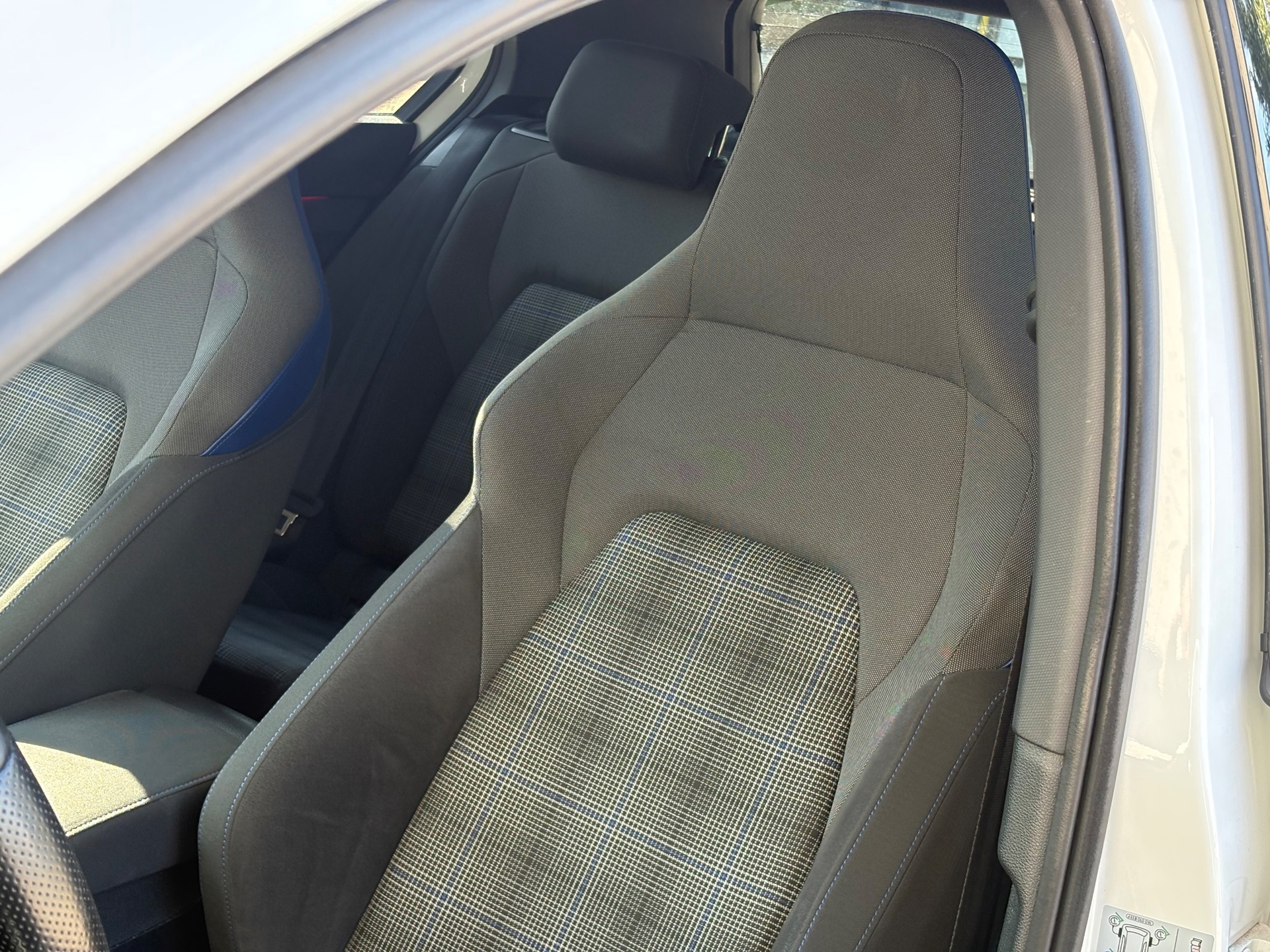Foto van Volkswagen Golf GTE