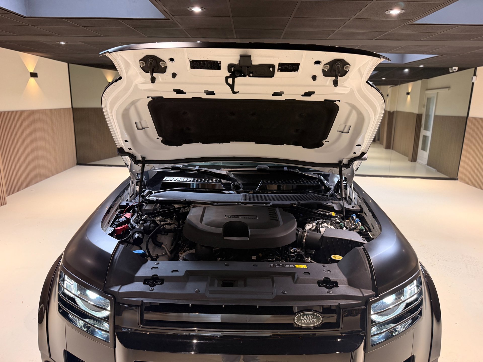 Foto van Land Rover Defender Hard Top