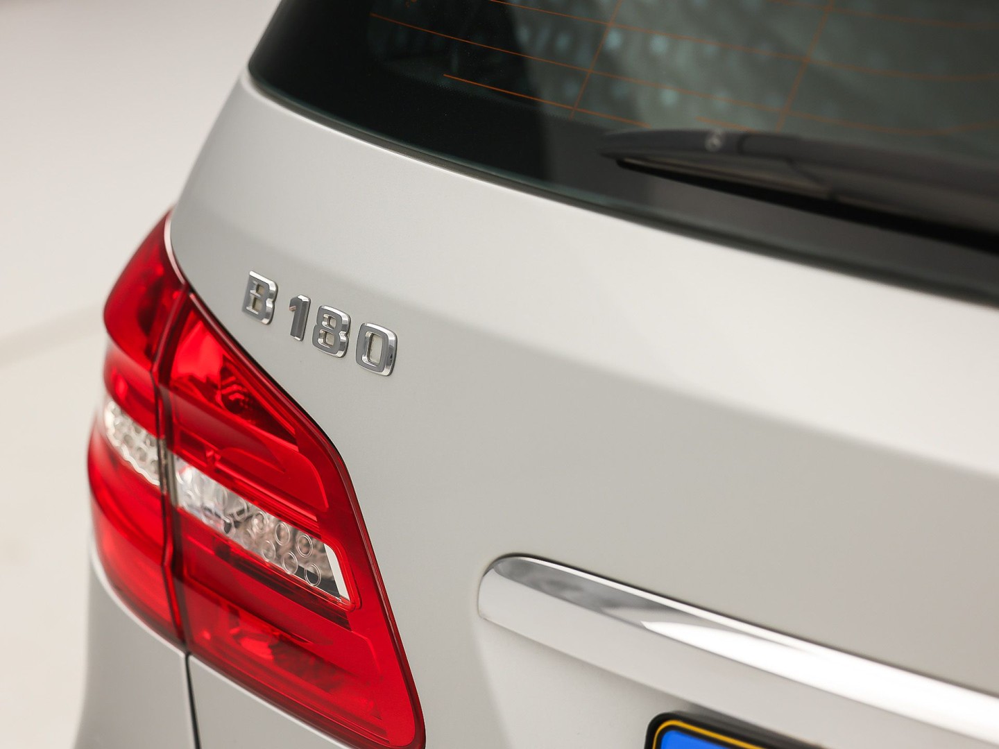 Foto van Mercedes-Benz B 180