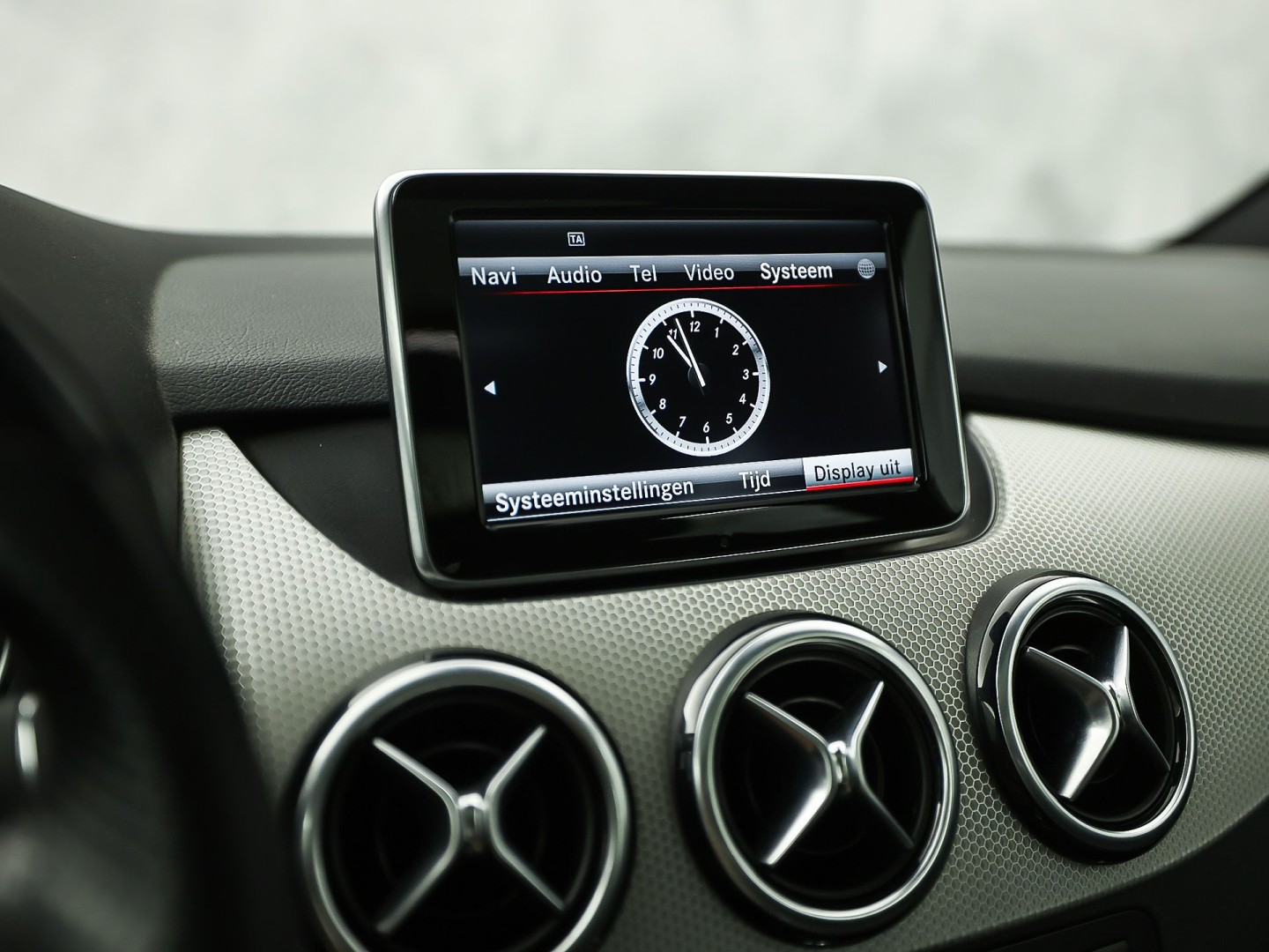 Foto van Mercedes-Benz B 180