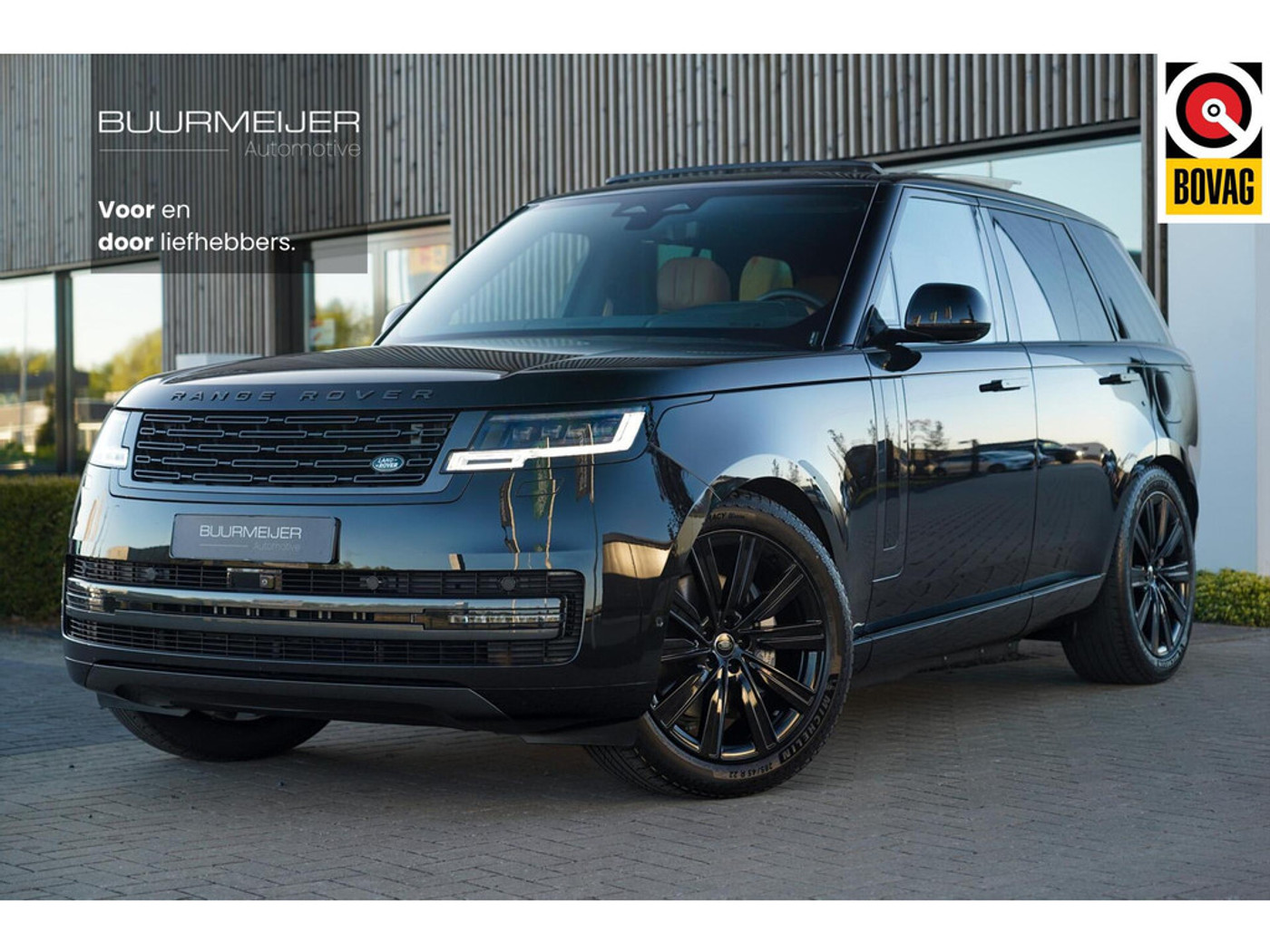 Land Rover Range Rover 3.0 P460e HSE PHEV | Trekhaak | Softclose | 4 wiel besturing | Panoramisch schuif/kanteldak | Meridian 3D | Stoelverwarming ventilatie & massage | Stuurwiel verwarming | Head-up | 5-jaar garantie | Adaptieve cruise control | 2026 - voorkant