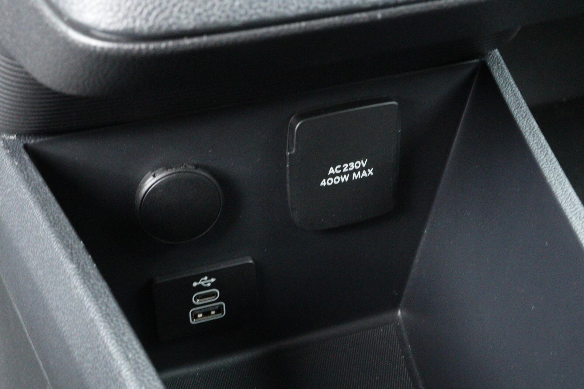 Foto van Ford E-transit Cour.
