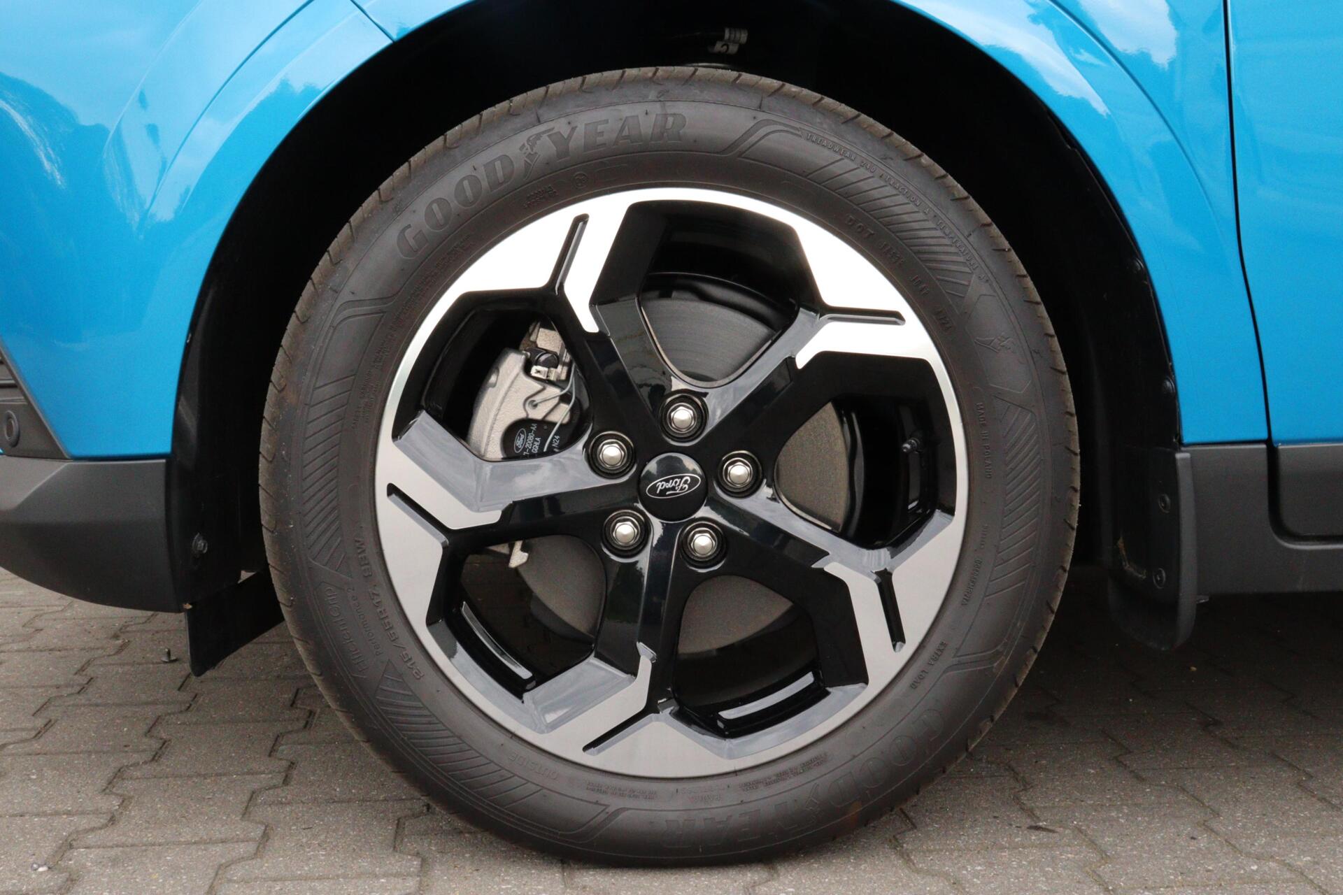 Foto van Ford E-transit Cour.