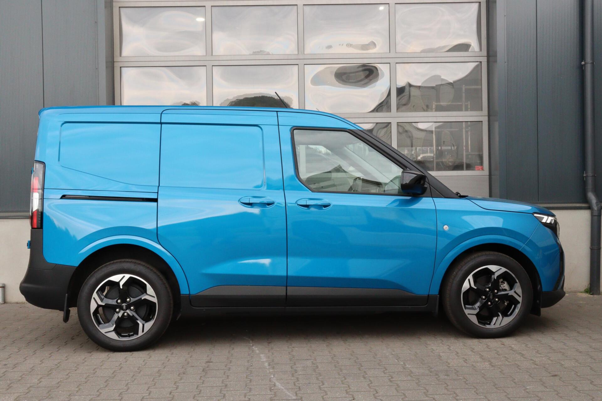 Foto van Ford E-transit Cour.