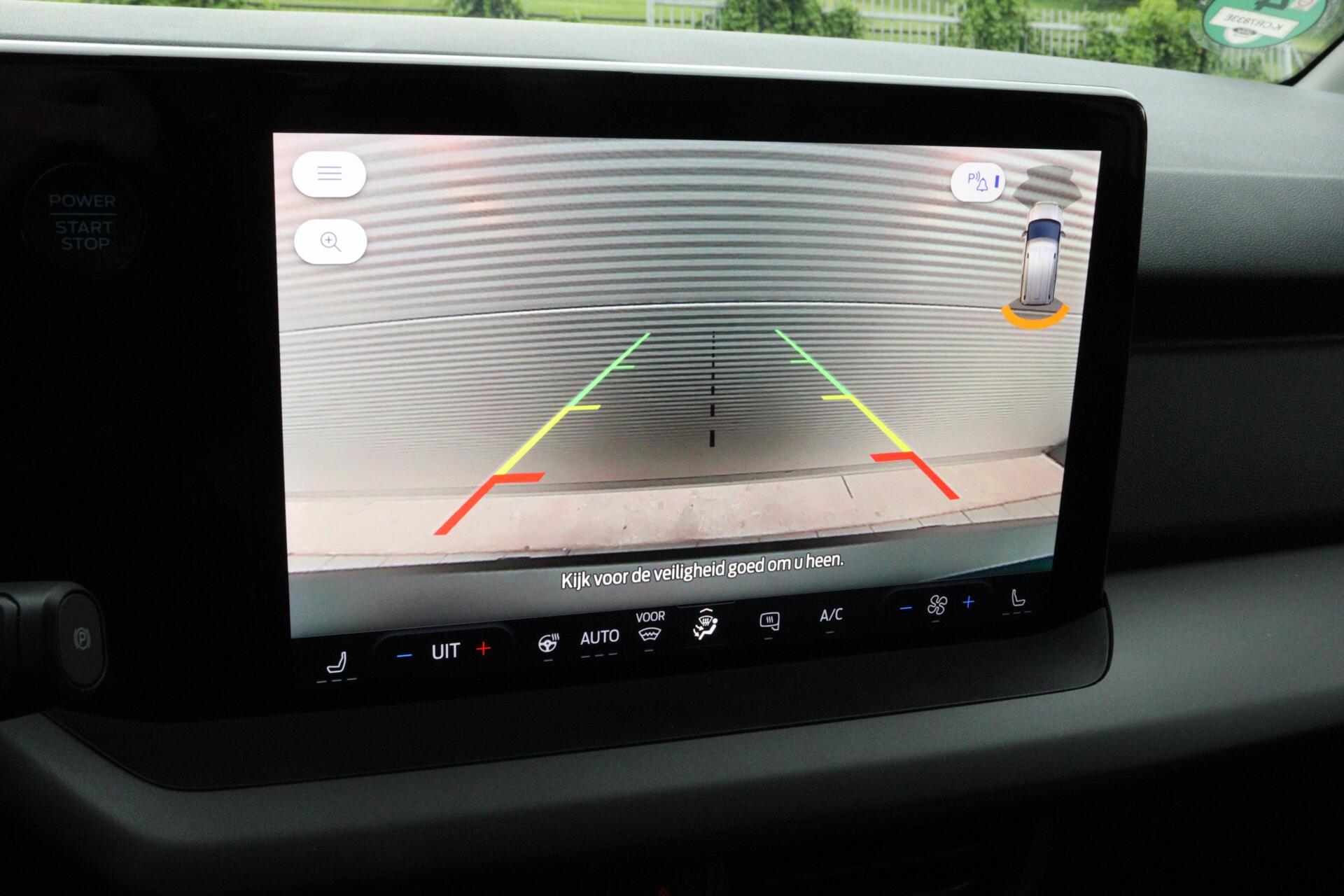 Foto van Ford E-transit Cour.