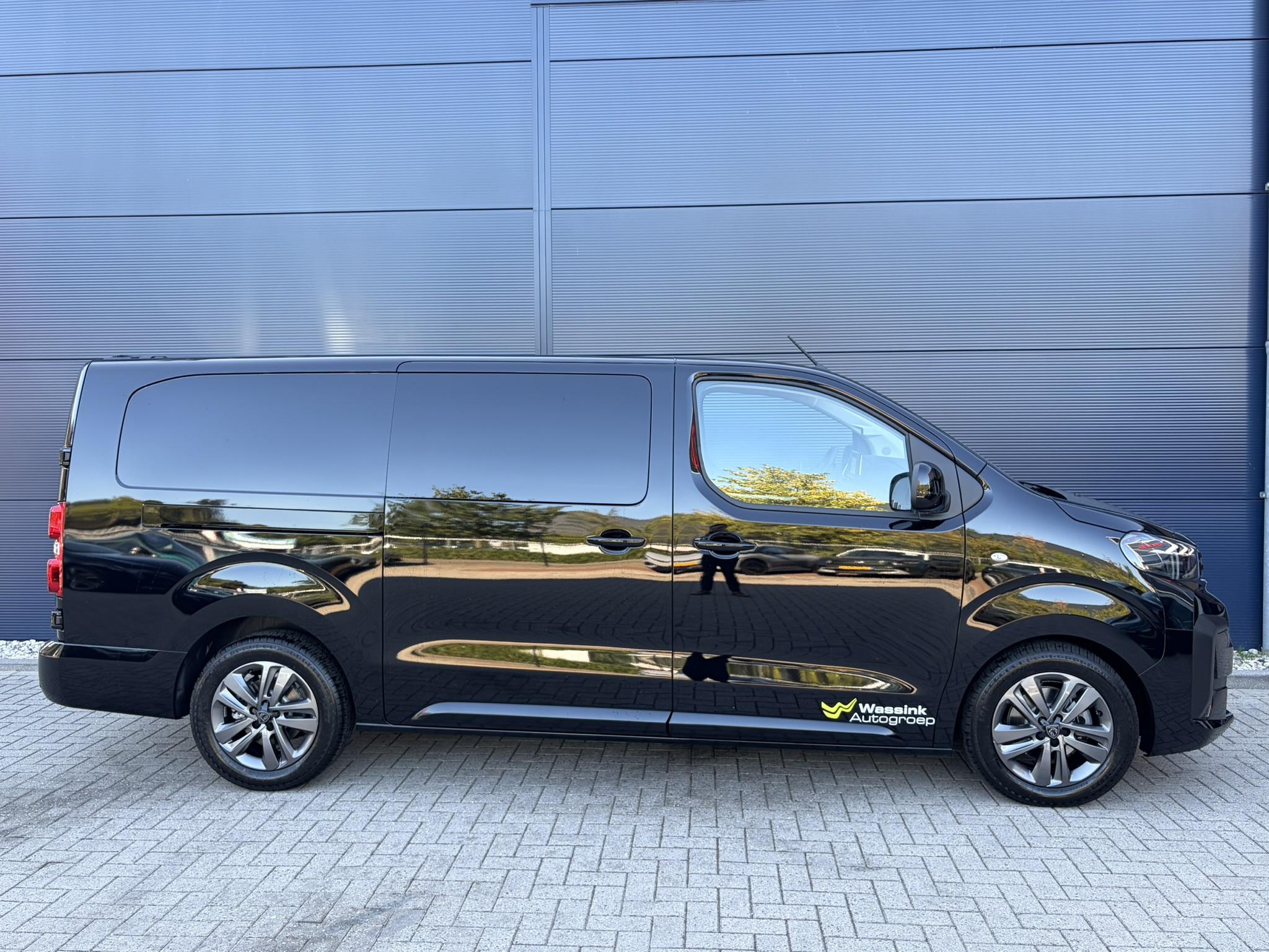 Foto van Peugeot E-expert