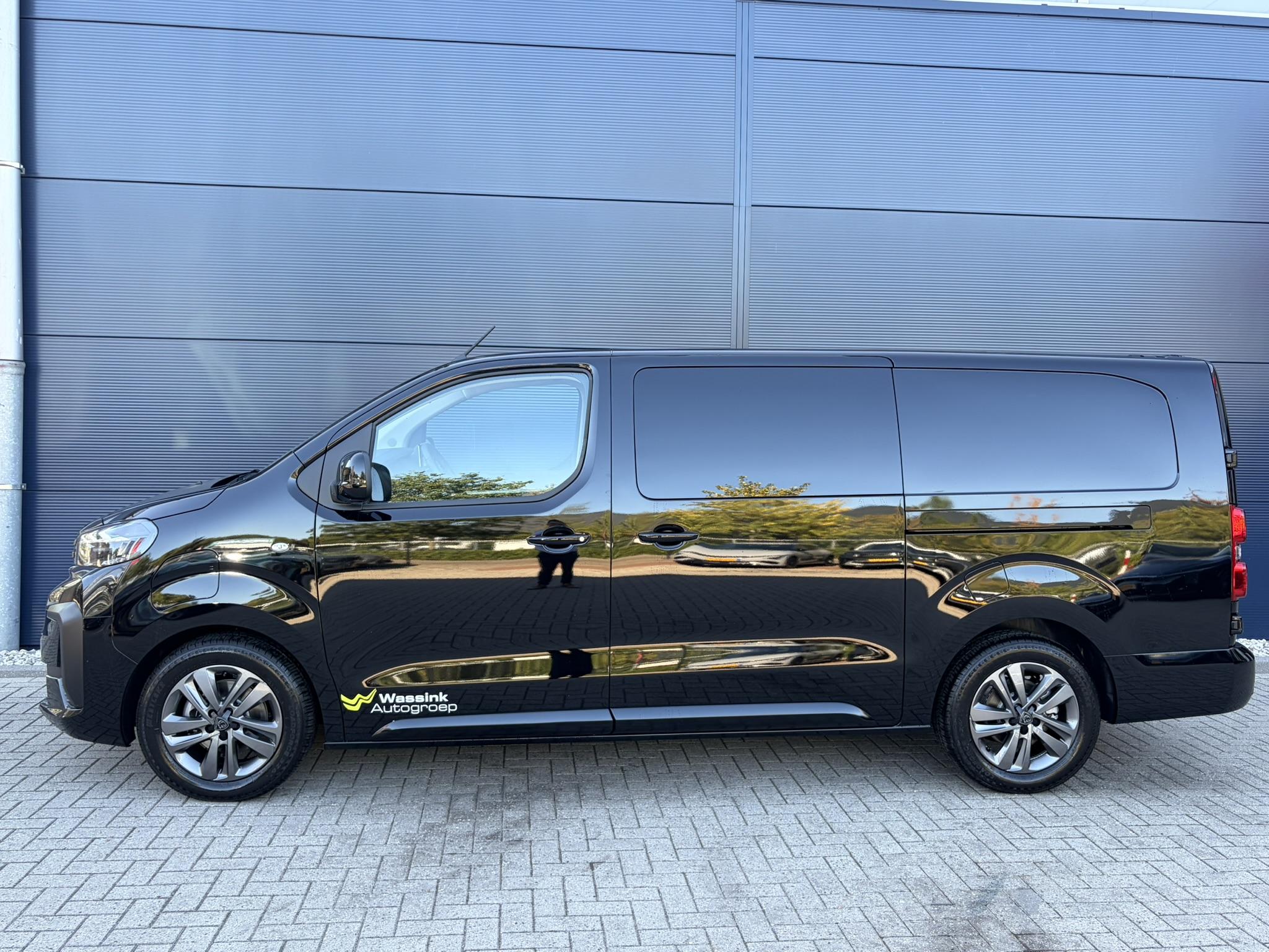 Foto van Peugeot E-expert