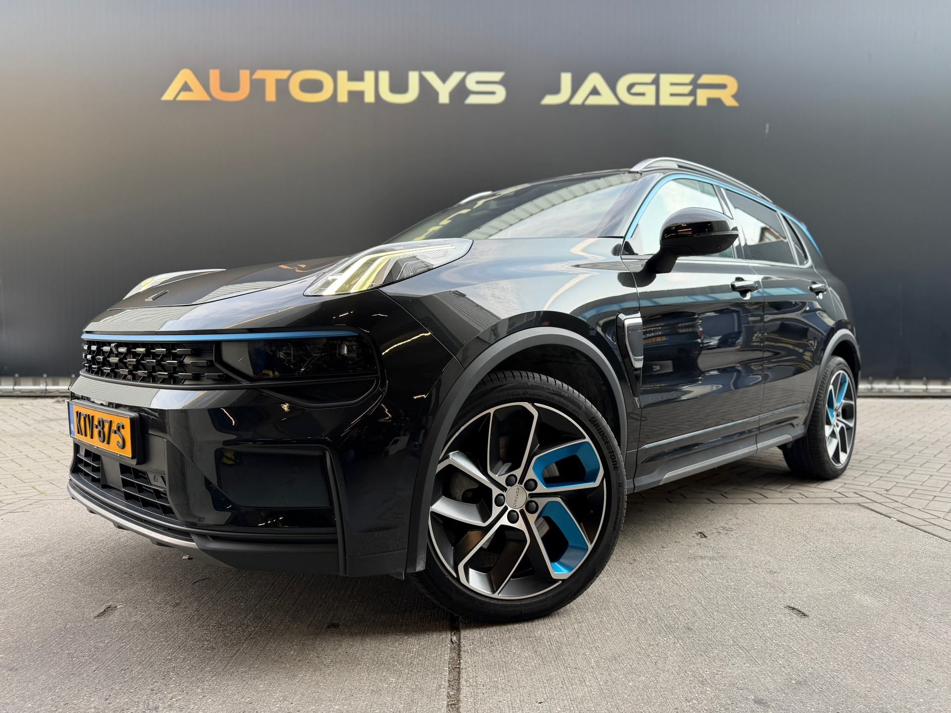 LYNK & Co 01 1.5 Pano 360 Memory Carplay Hybride Automaat 2023 - voorkant