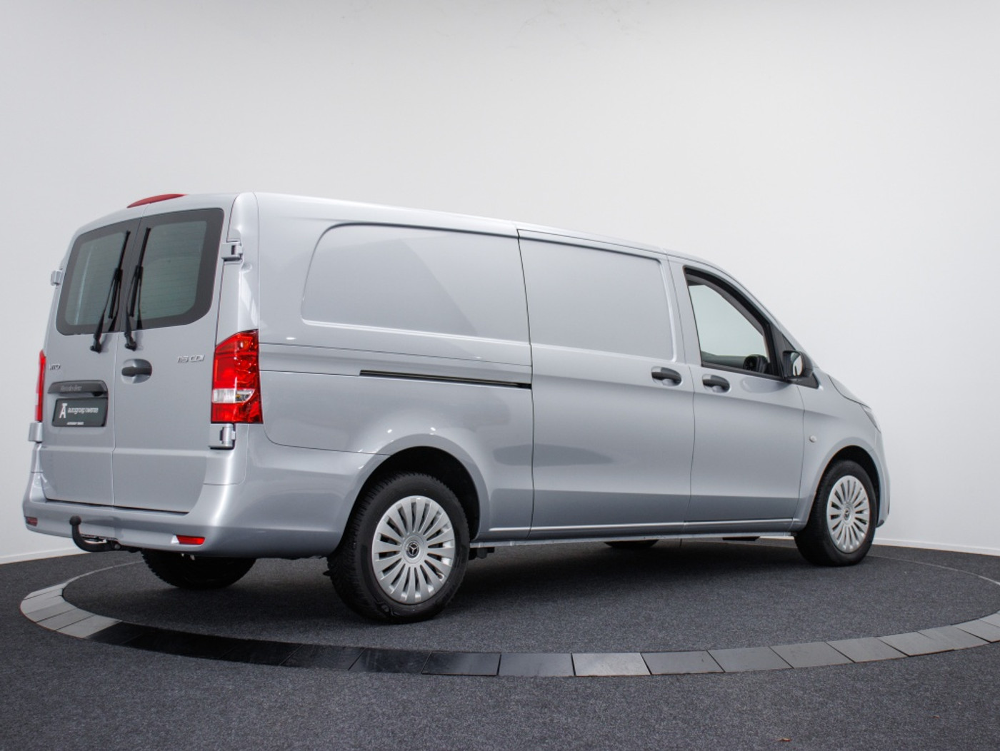 Foto van Mercedes-Benz Vito Gesloten Bestelwagen