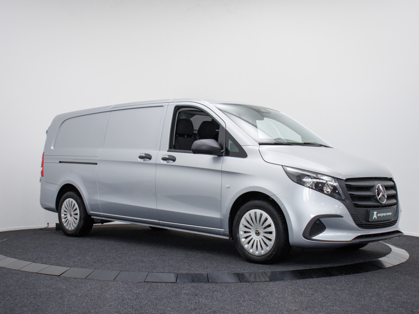 Foto van Mercedes-Benz Vito Gesloten Bestelwagen