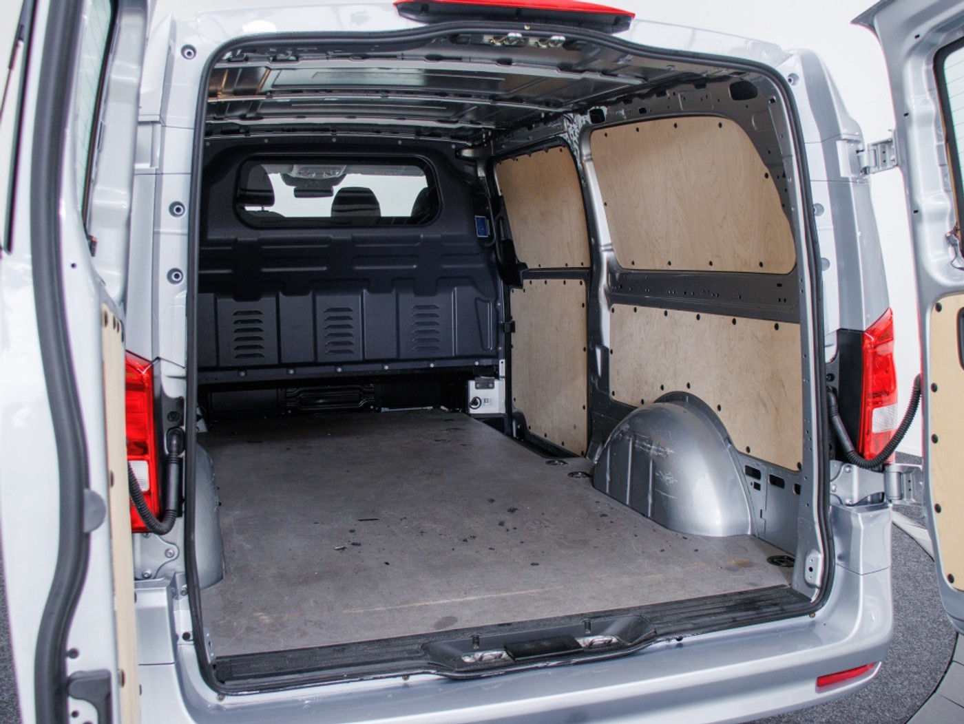 Foto van Mercedes-Benz Vito Gesloten Bestelwagen