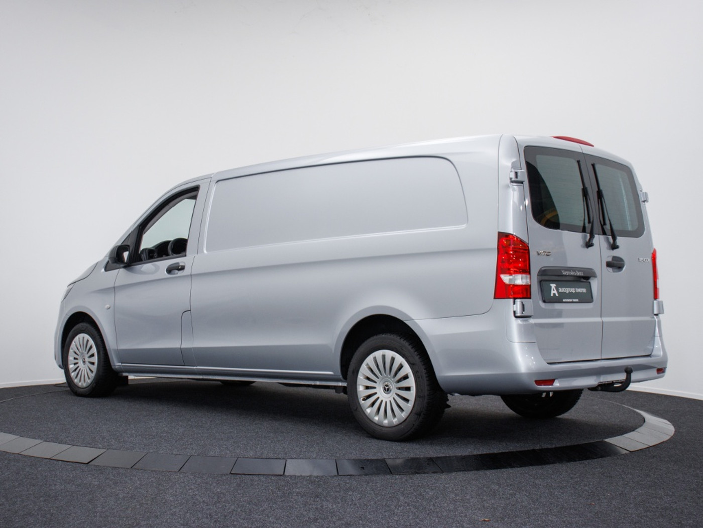 Foto van Mercedes-Benz Vito Gesloten Bestelwagen