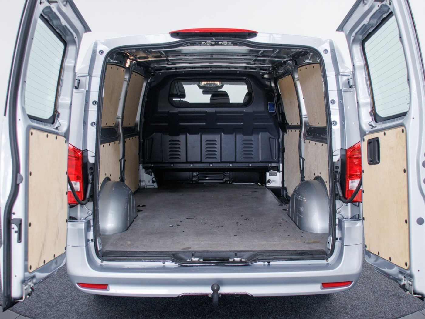 Foto van Mercedes-Benz Vito Gesloten Bestelwagen