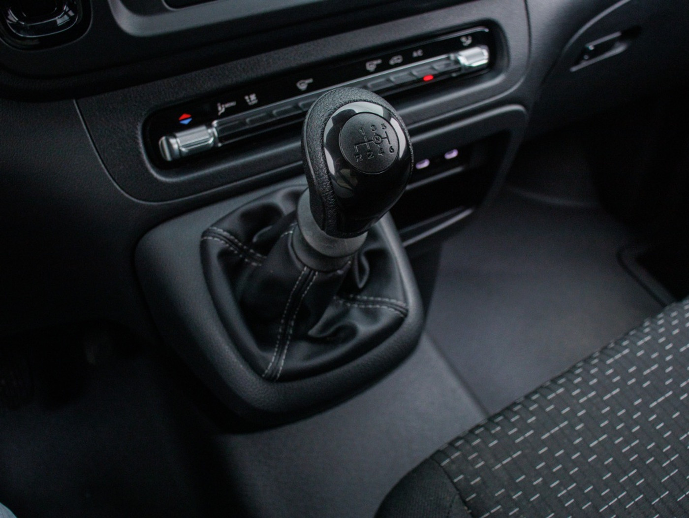 Foto van Mercedes-Benz Vito Gesloten Bestelwagen