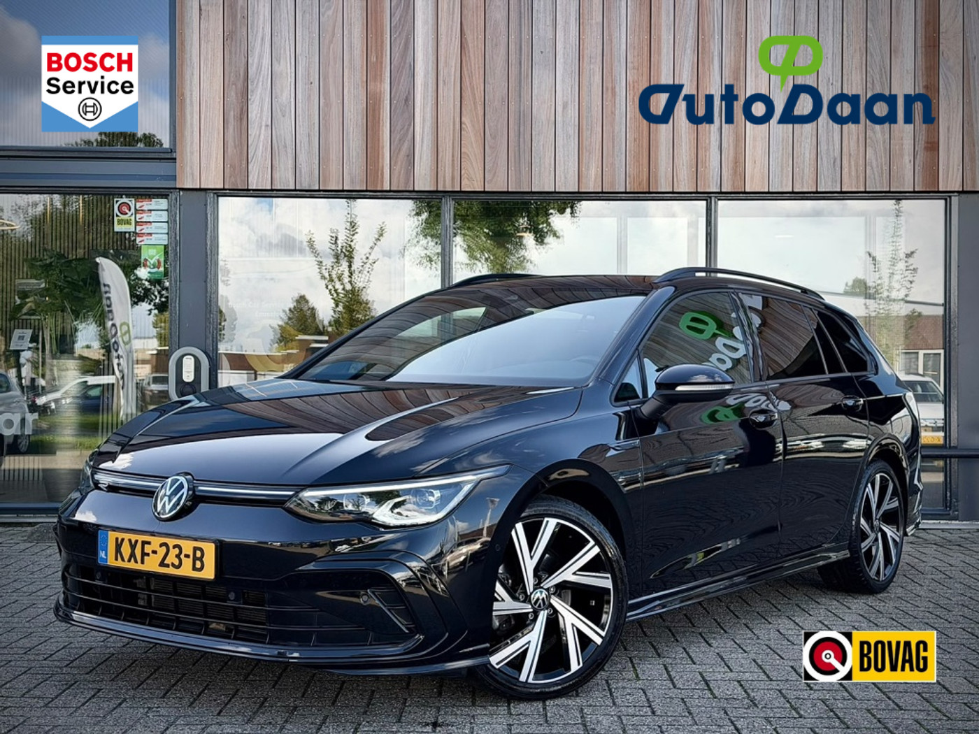 Volkswagen Golf Variant 1.5 eTSI R-Line Business | Trekhaak | Stoelverwarming 2022 - voorkant