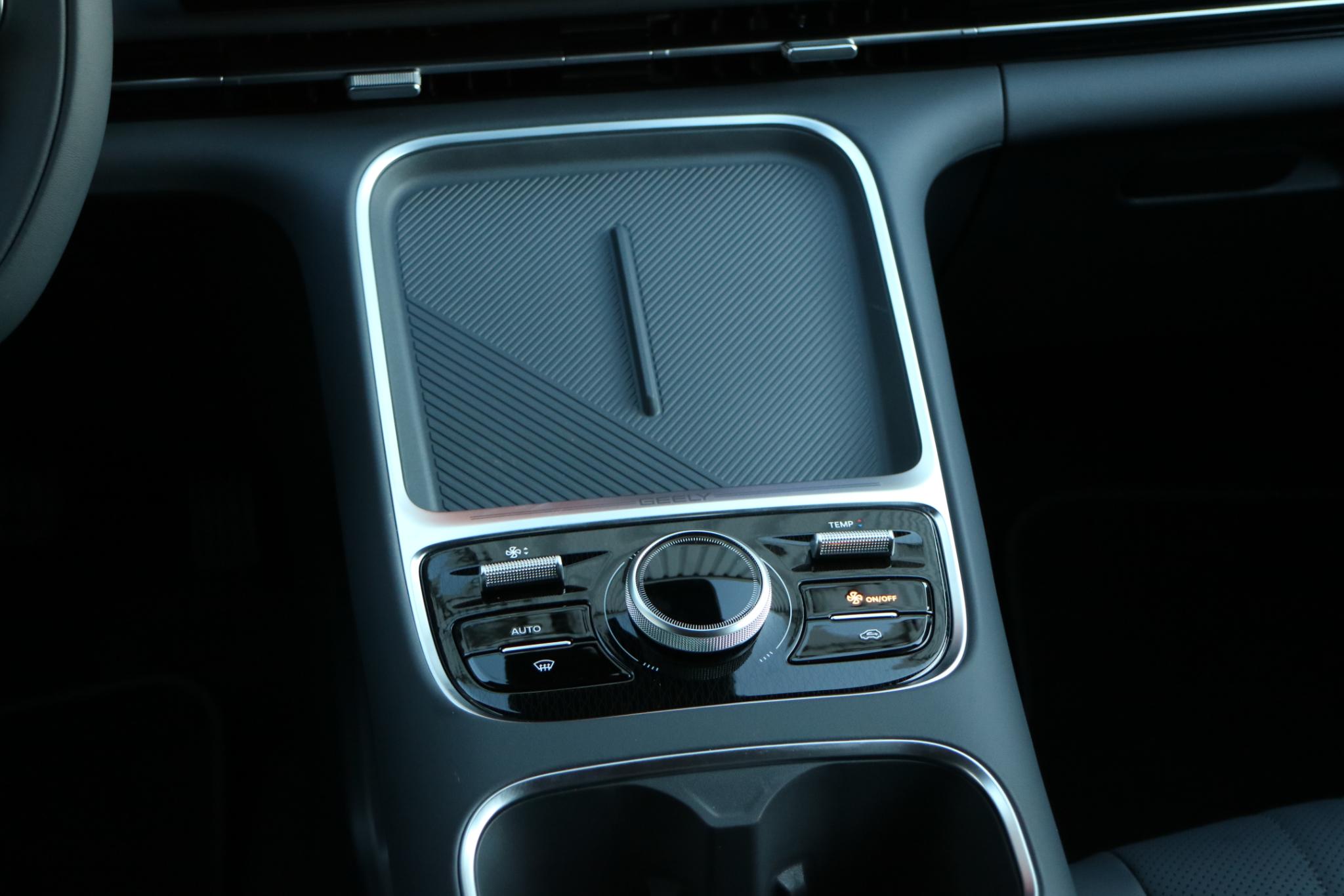 Foto van Geely Starray Em-i