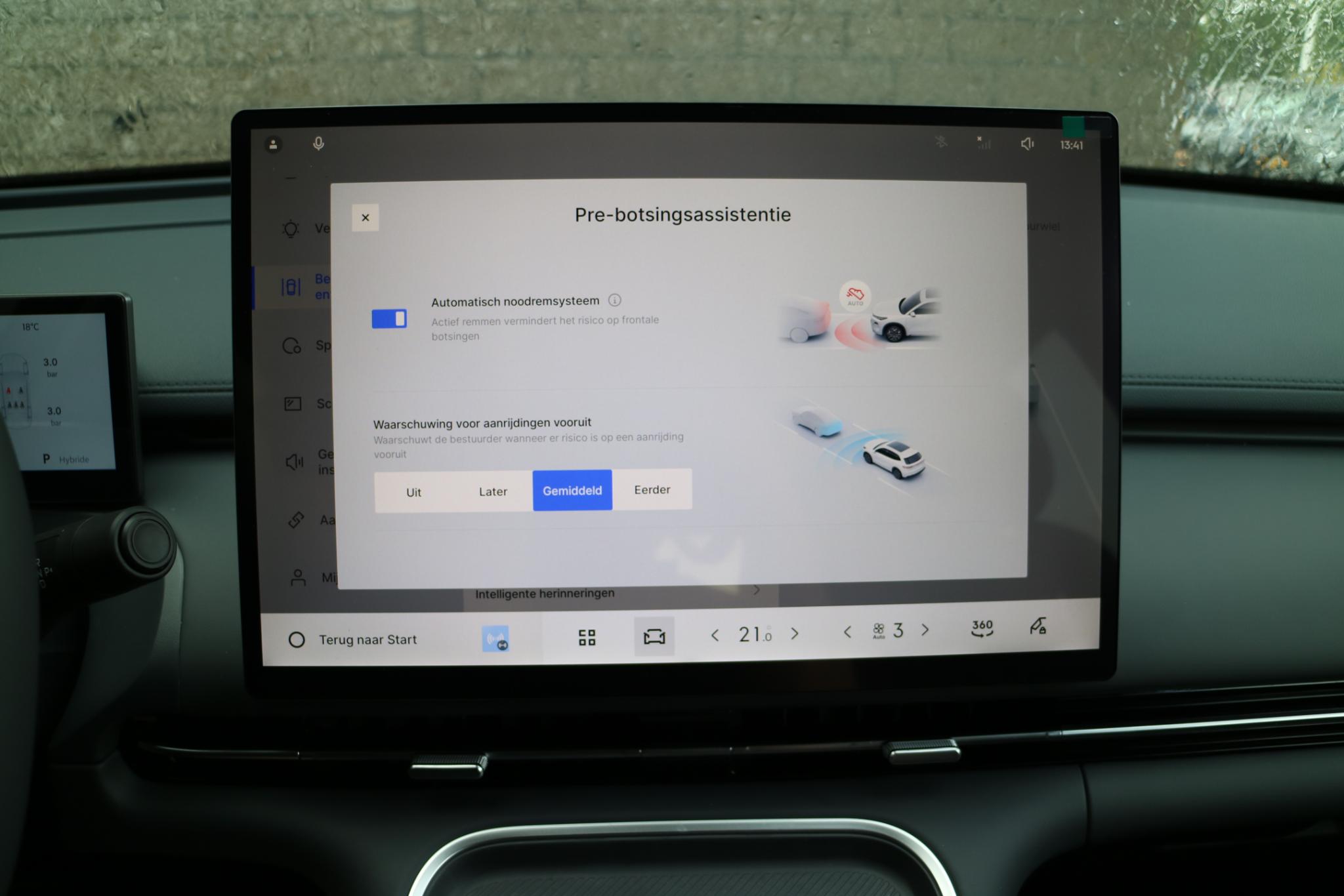 Foto van Geely Starray Em-i