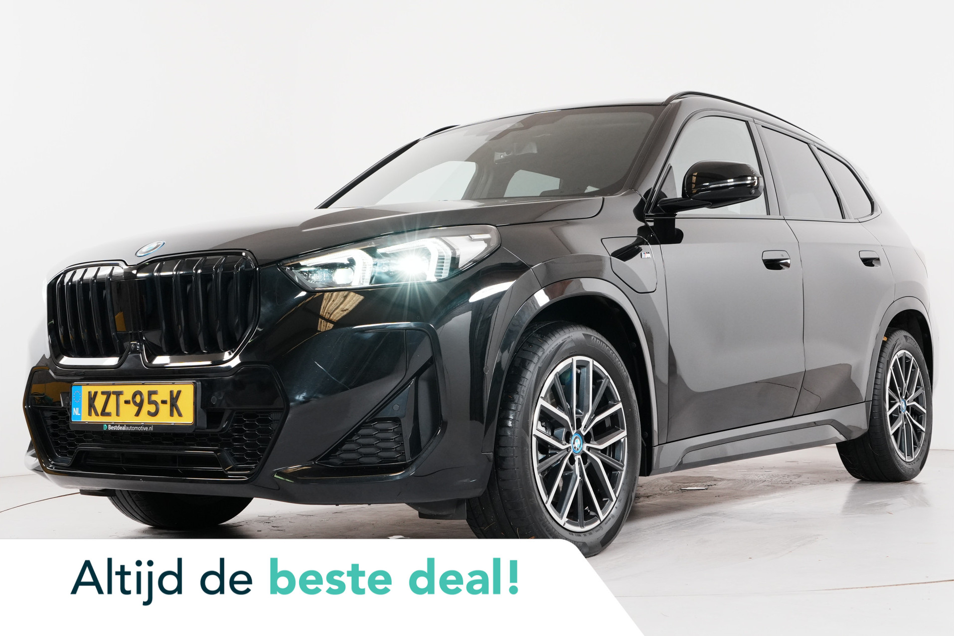 BMW X1 xDrive30e M-sport 2023 - voorkant