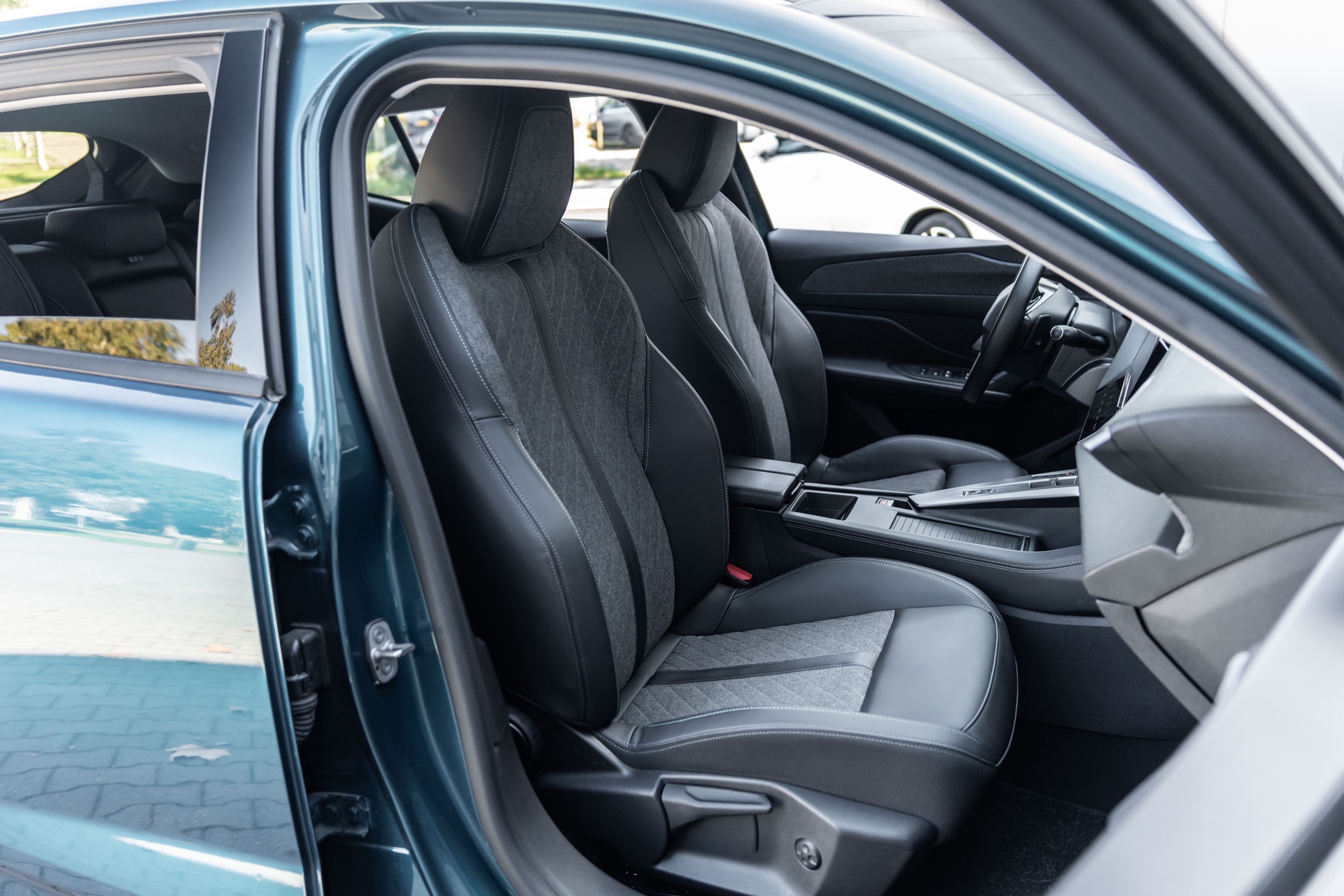 Foto van Peugeot 408