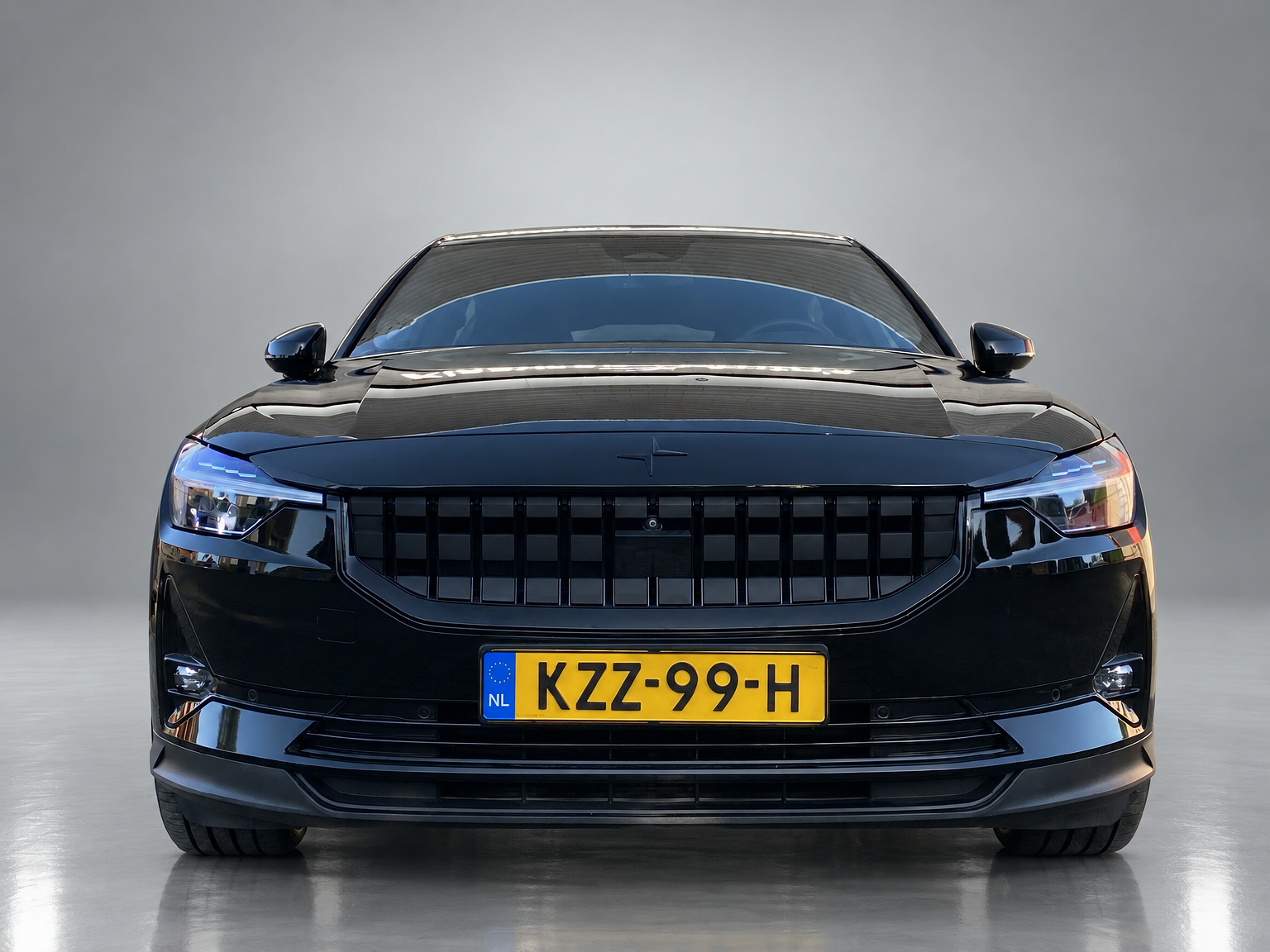 Foto van Polestar 2