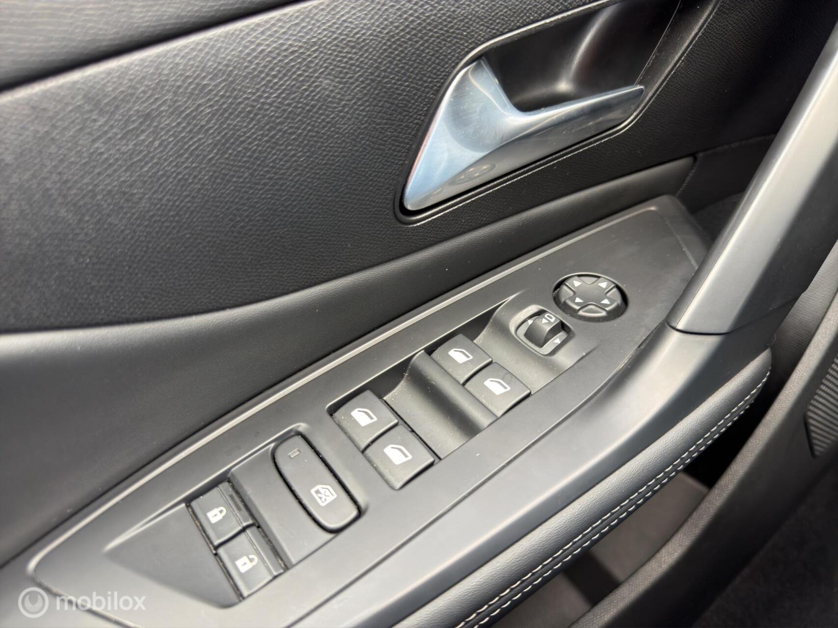 Foto van Peugeot 308 SW
