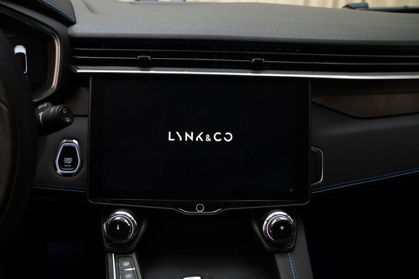 Foto van LYNK & Co 01