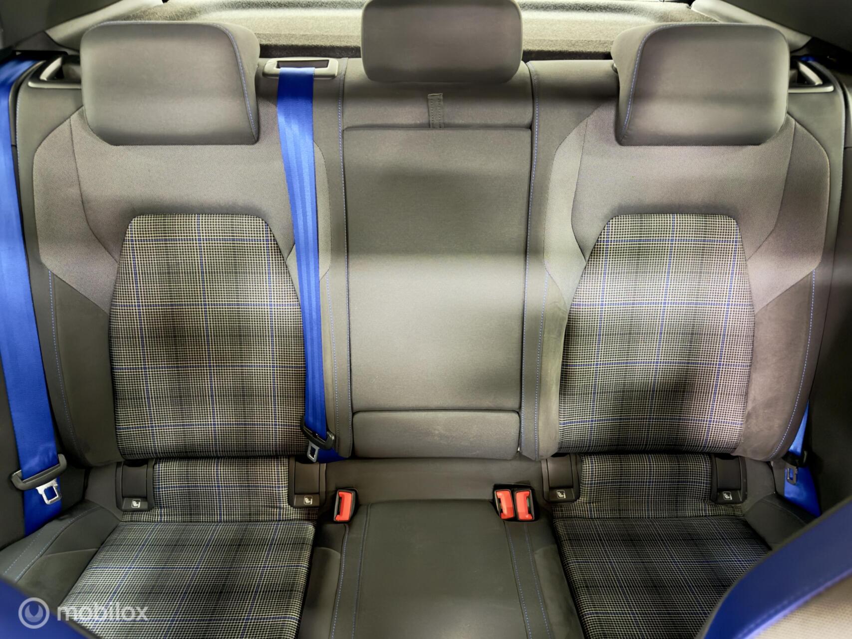 Foto van Volkswagen Golf GTE