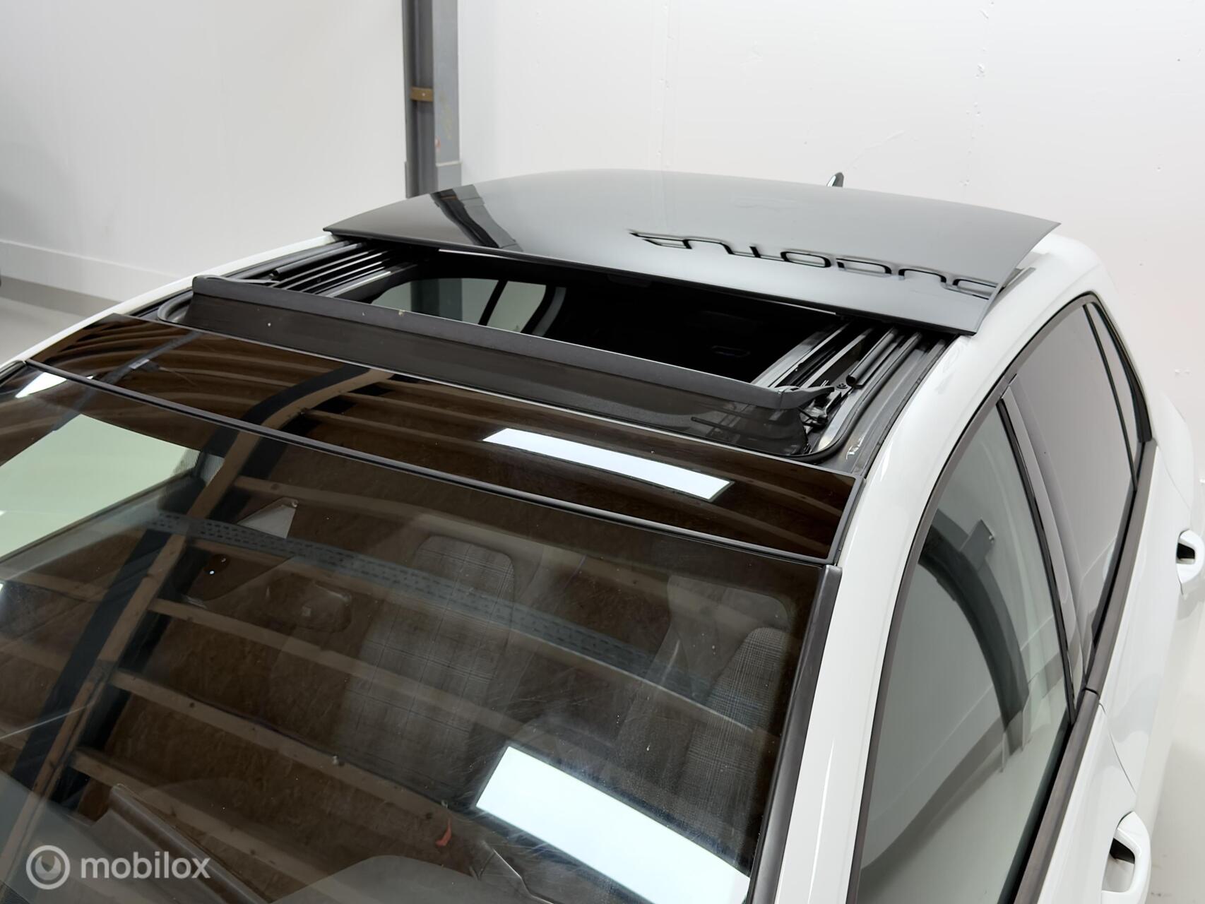 Foto van Volkswagen Golf GTE