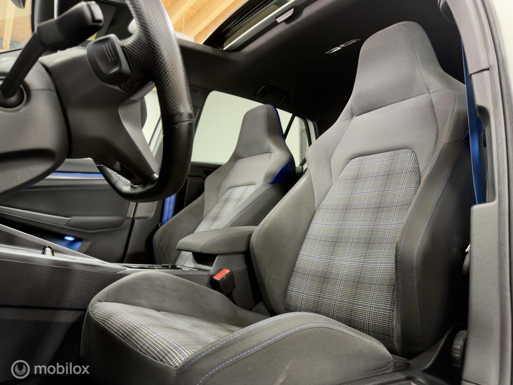 Foto van Volkswagen Golf GTE