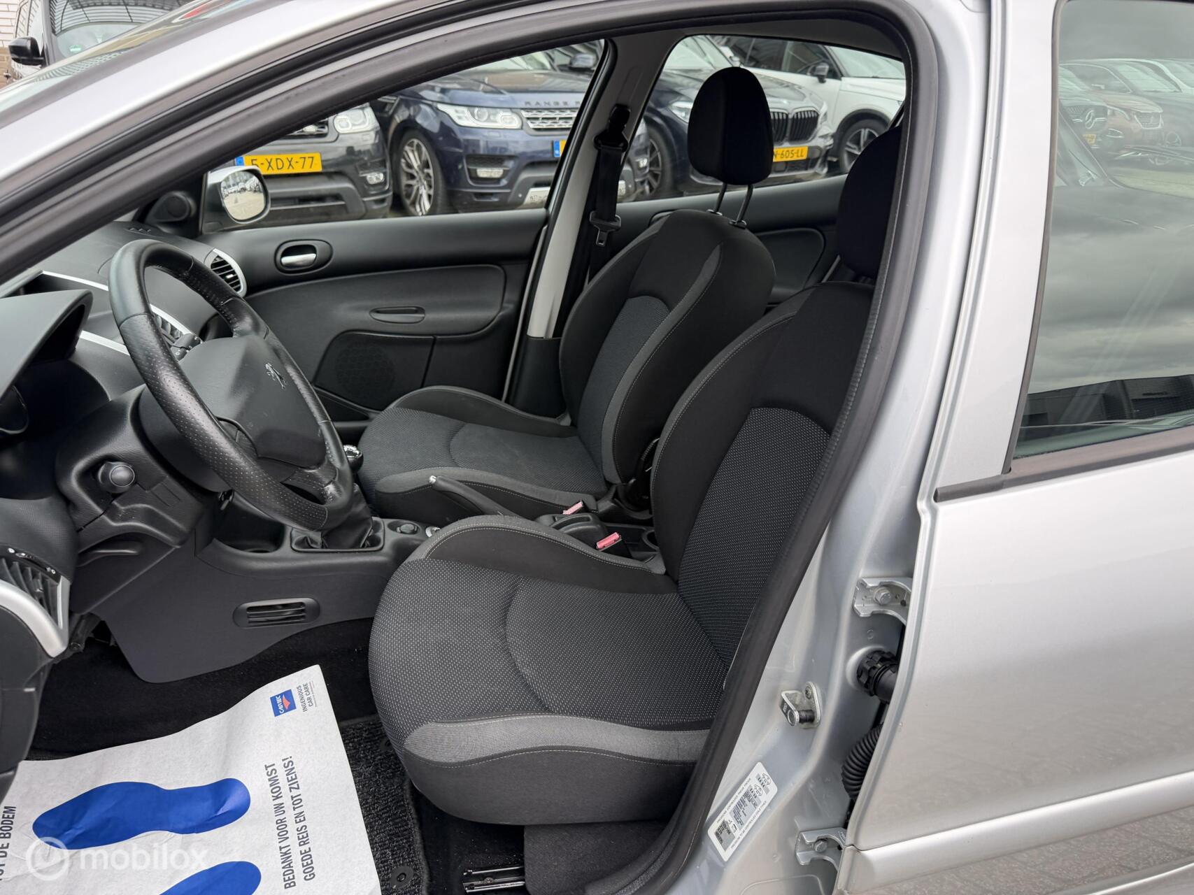 Foto van Peugeot 206+