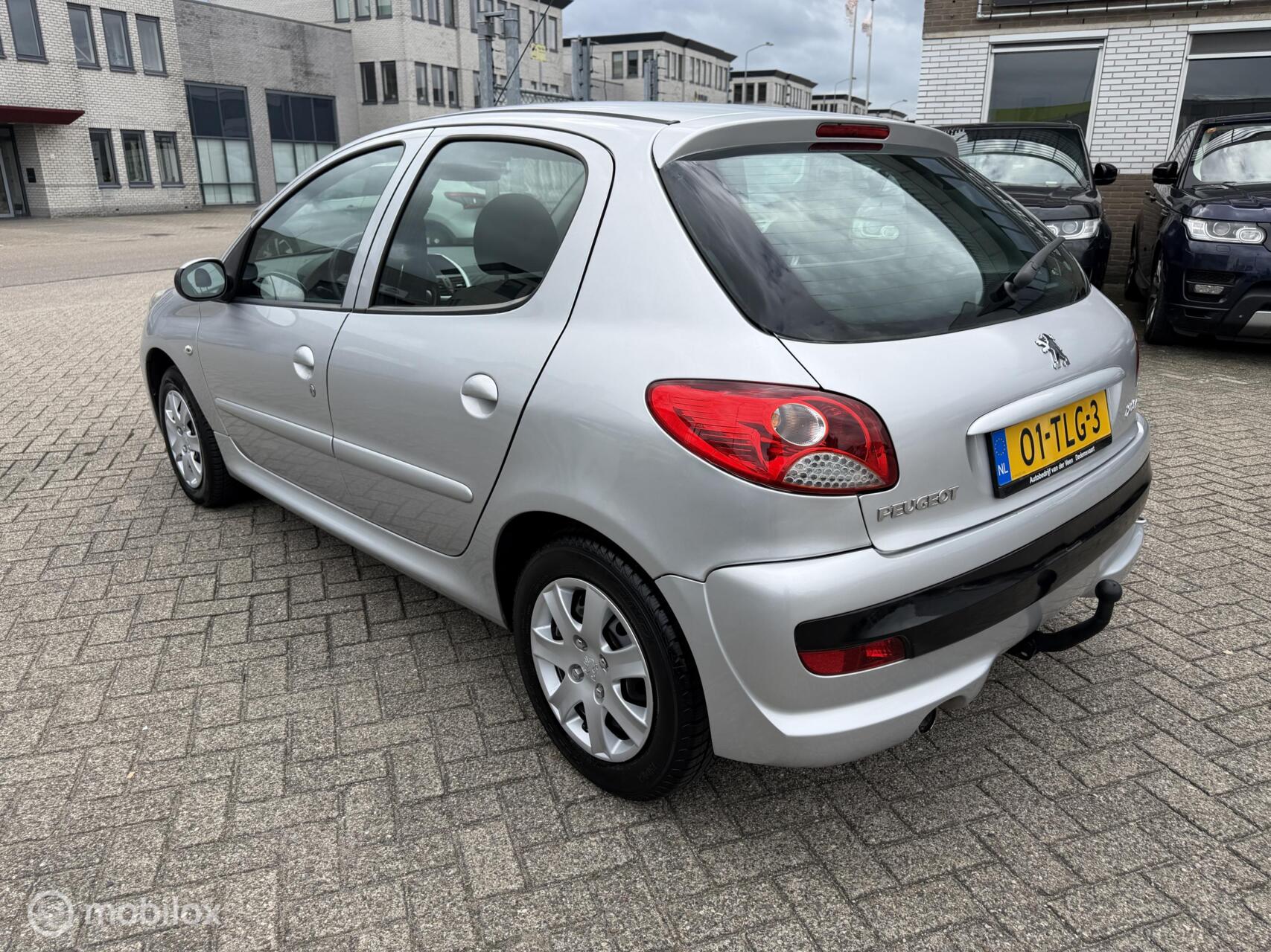 Foto van Peugeot 206+
