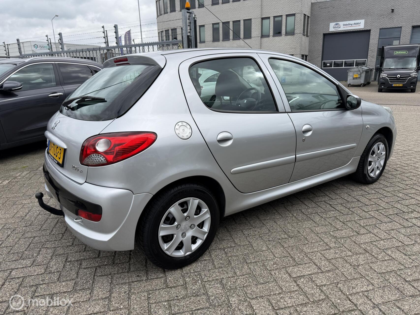 Foto van Peugeot 206+