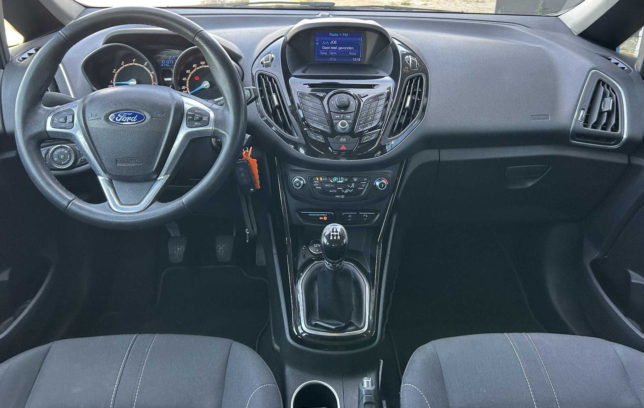 Foto van Ford B-max