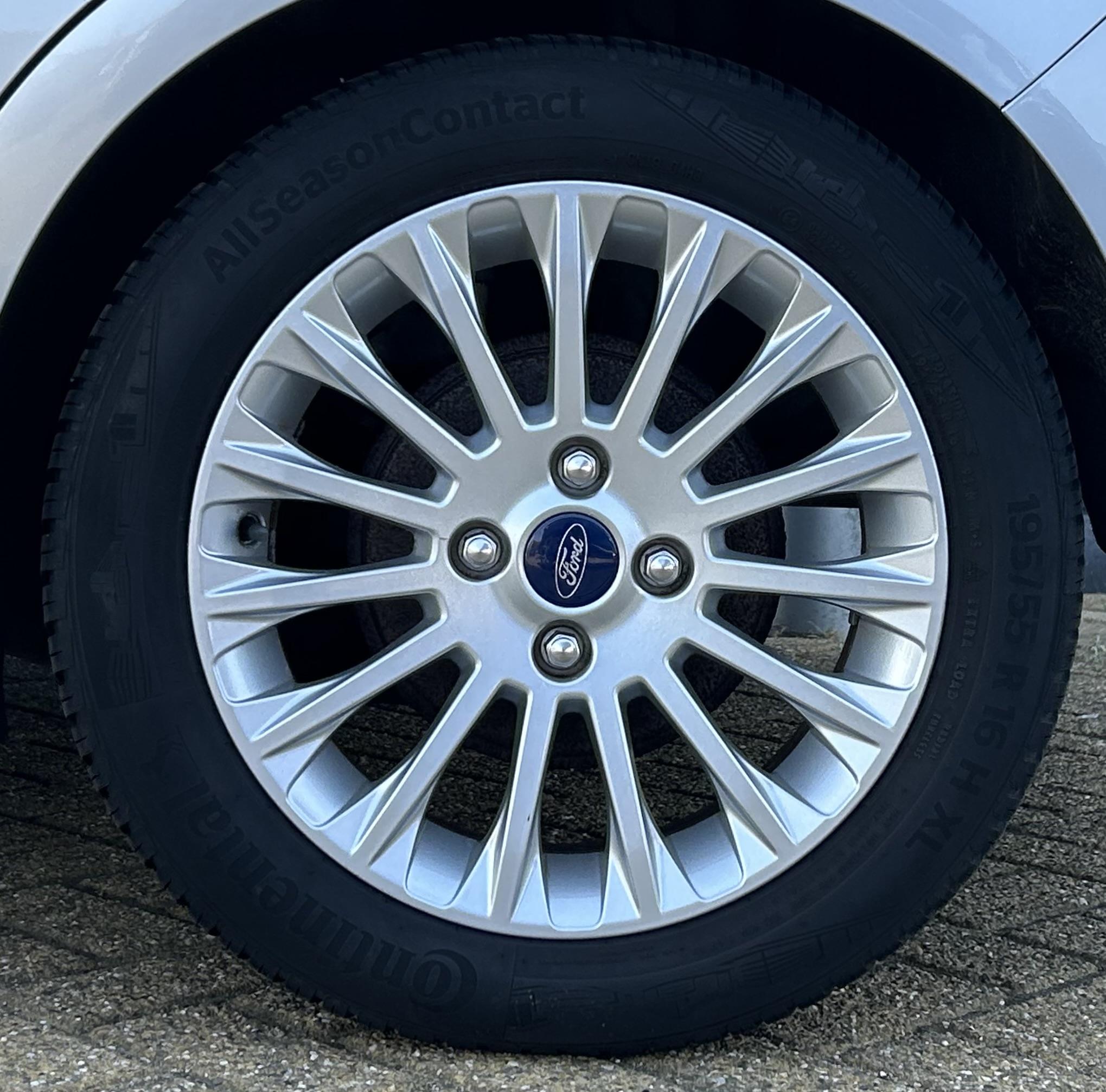 Foto van Ford B-max