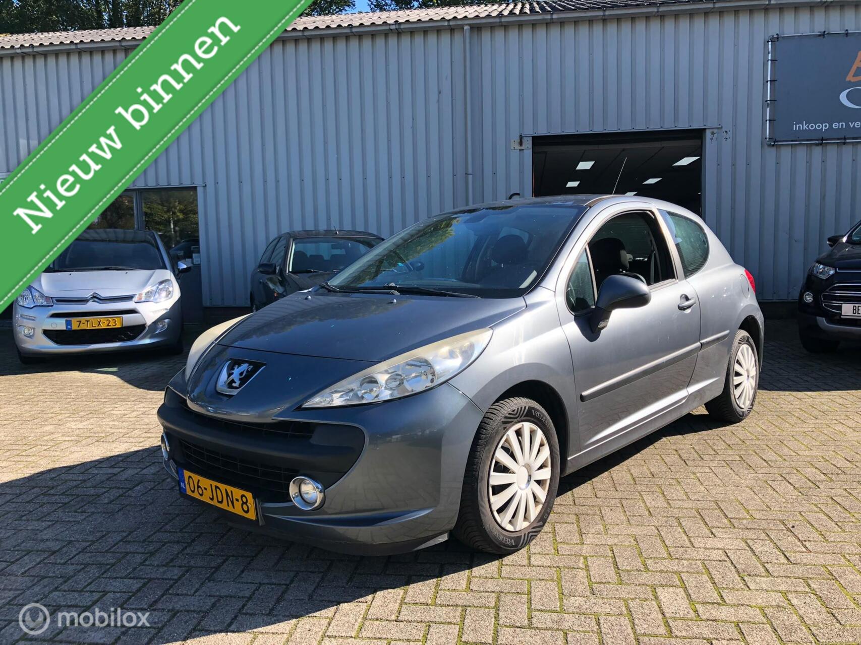 Peugeot 207 1.4 VTi Sublime 2009 - voorkant