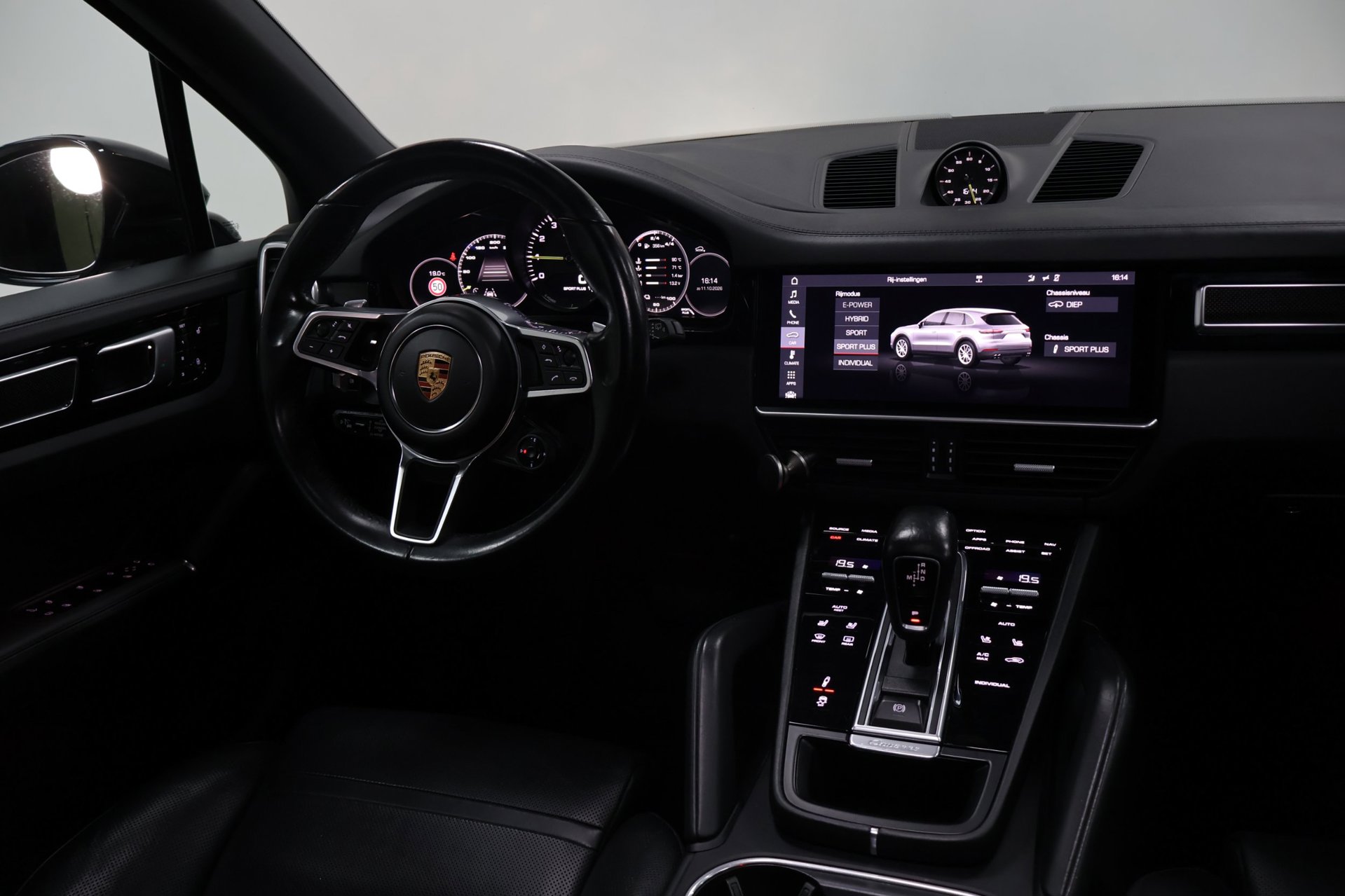 Foto van Porsche Cayenne E-hybrid