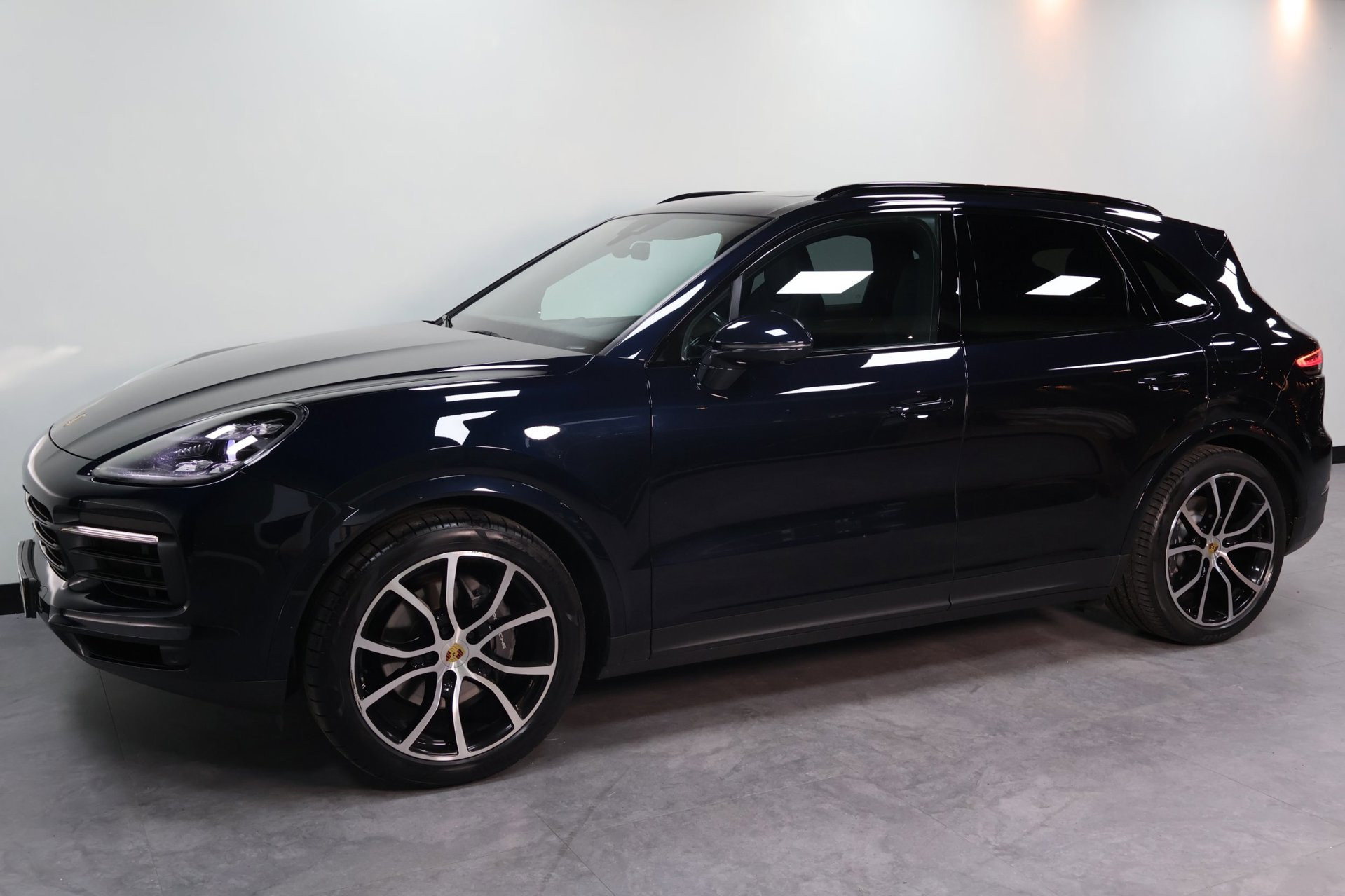 Porsche Cayenne E-hybrid 3.0 E-Hybrid|PANO|NAVI|CLIMATE| 2018 - voorkant