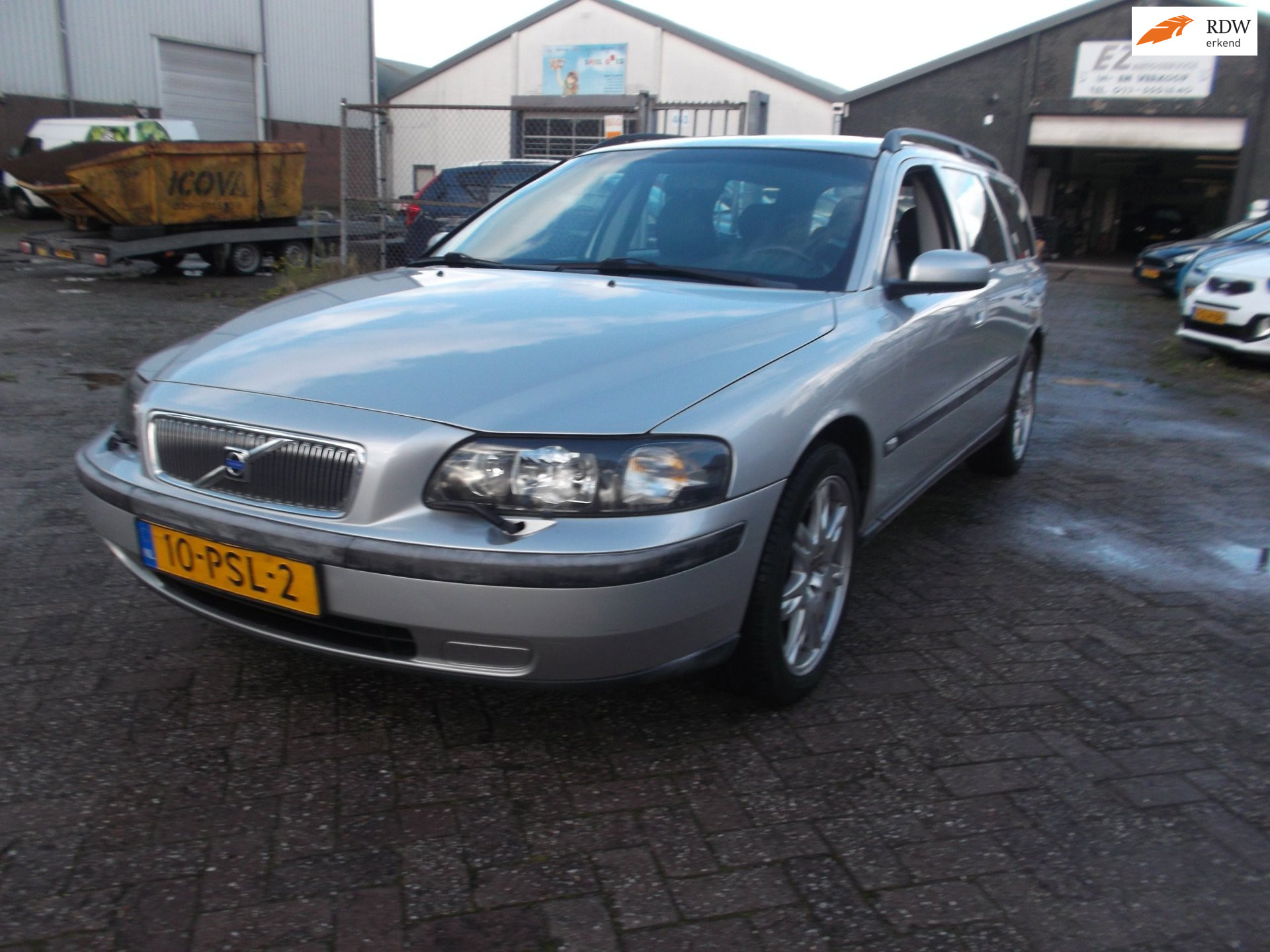 Volvo V70 2.4 Black Sapphire Edition II 2004 - voorkant