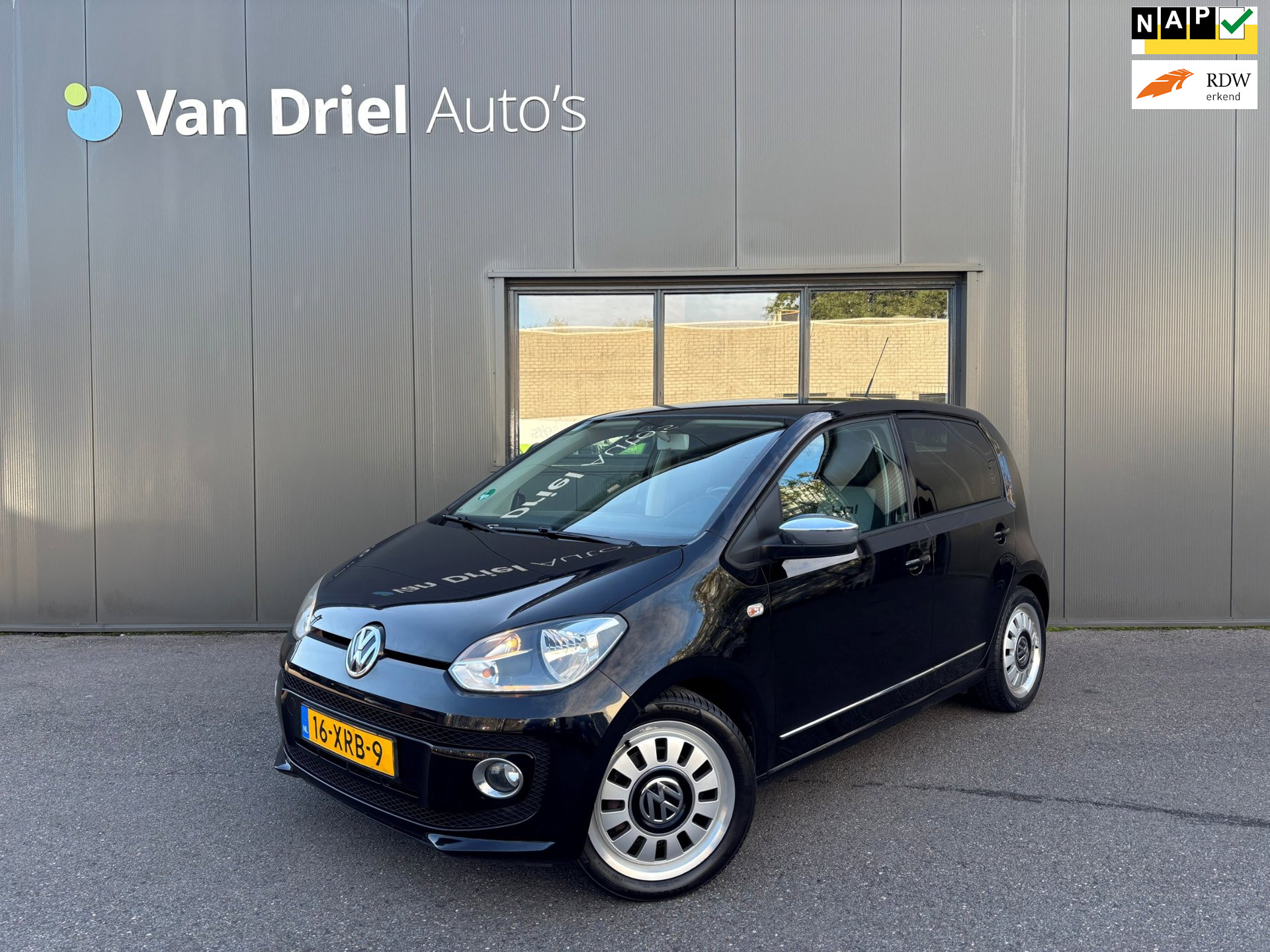 Volkswagen Up 1.0 high up! BlueMotion / Airco / Parkeersensoren achter! 2012 - voorkant