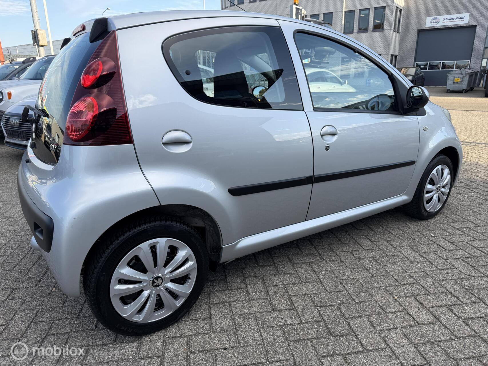 Foto van Peugeot Peugeot 107