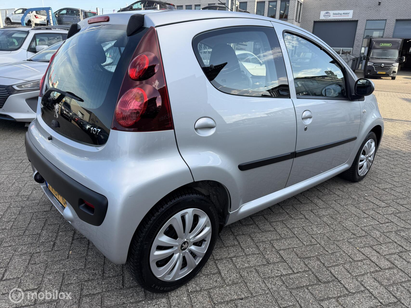 Foto van Peugeot Peugeot 107