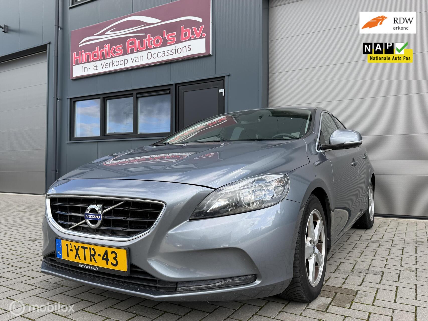 Volvo V40 2.0 D4 Kinetic 2014 - voorkant