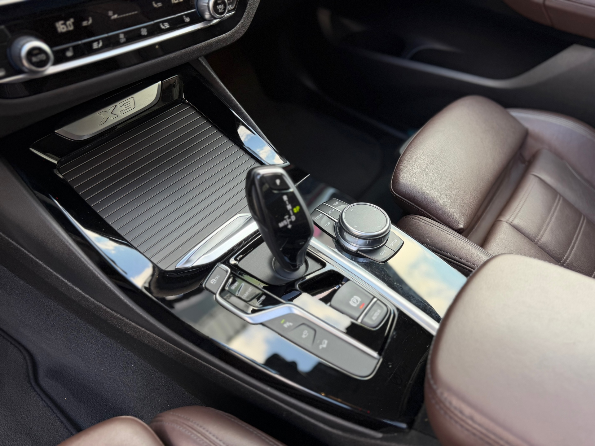 Foto van BMW X3 Xdrive30i