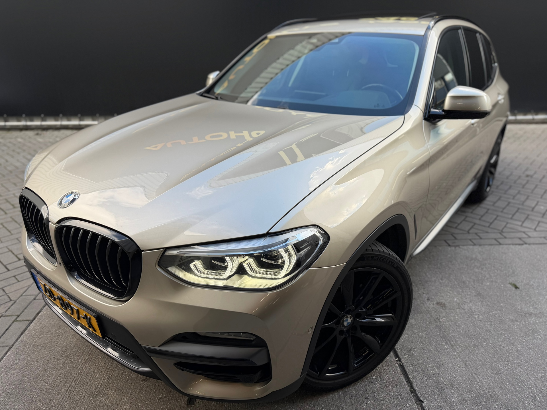 Foto van BMW X3 Xdrive30i