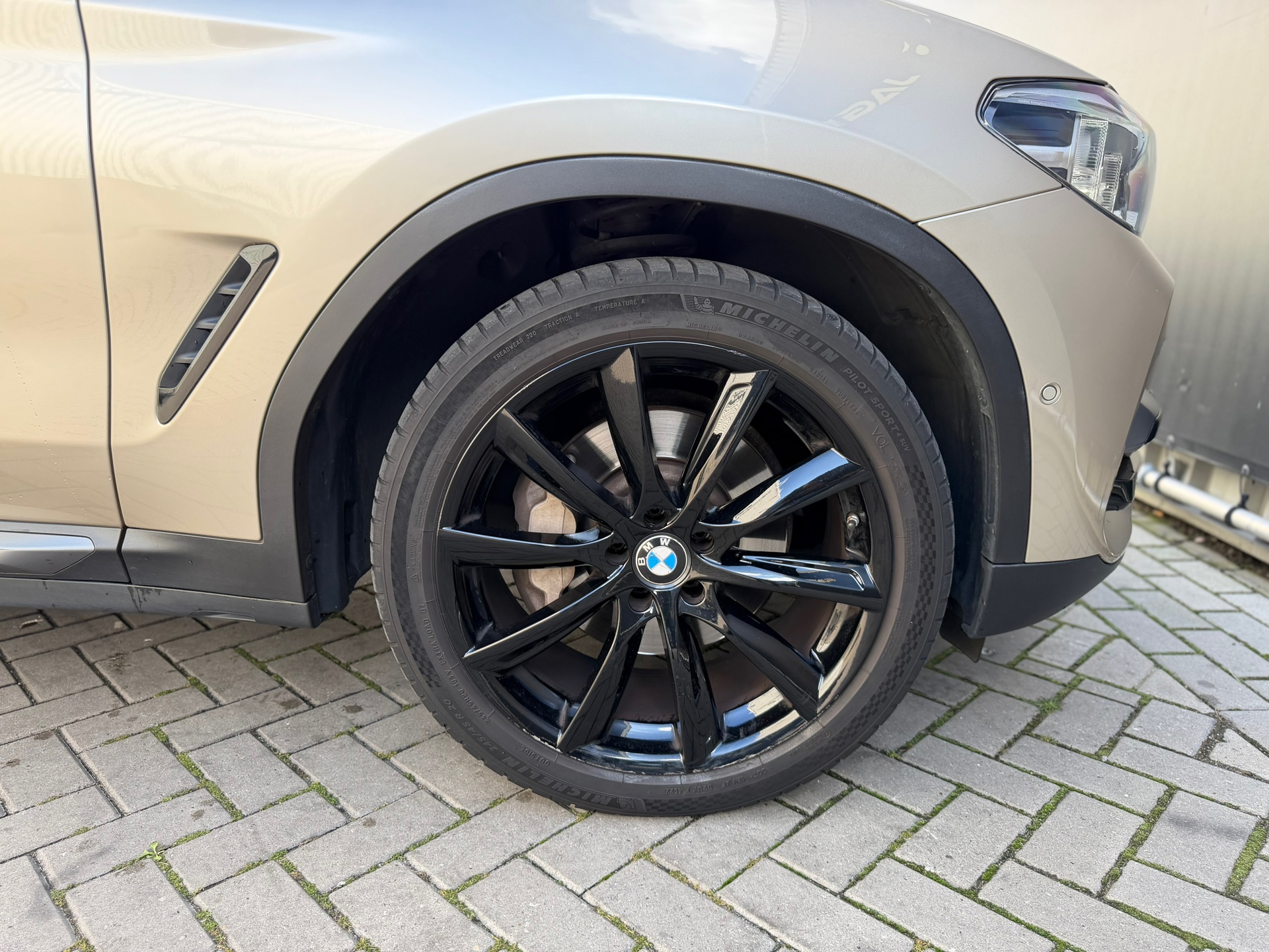 Foto van BMW X3 Xdrive30i