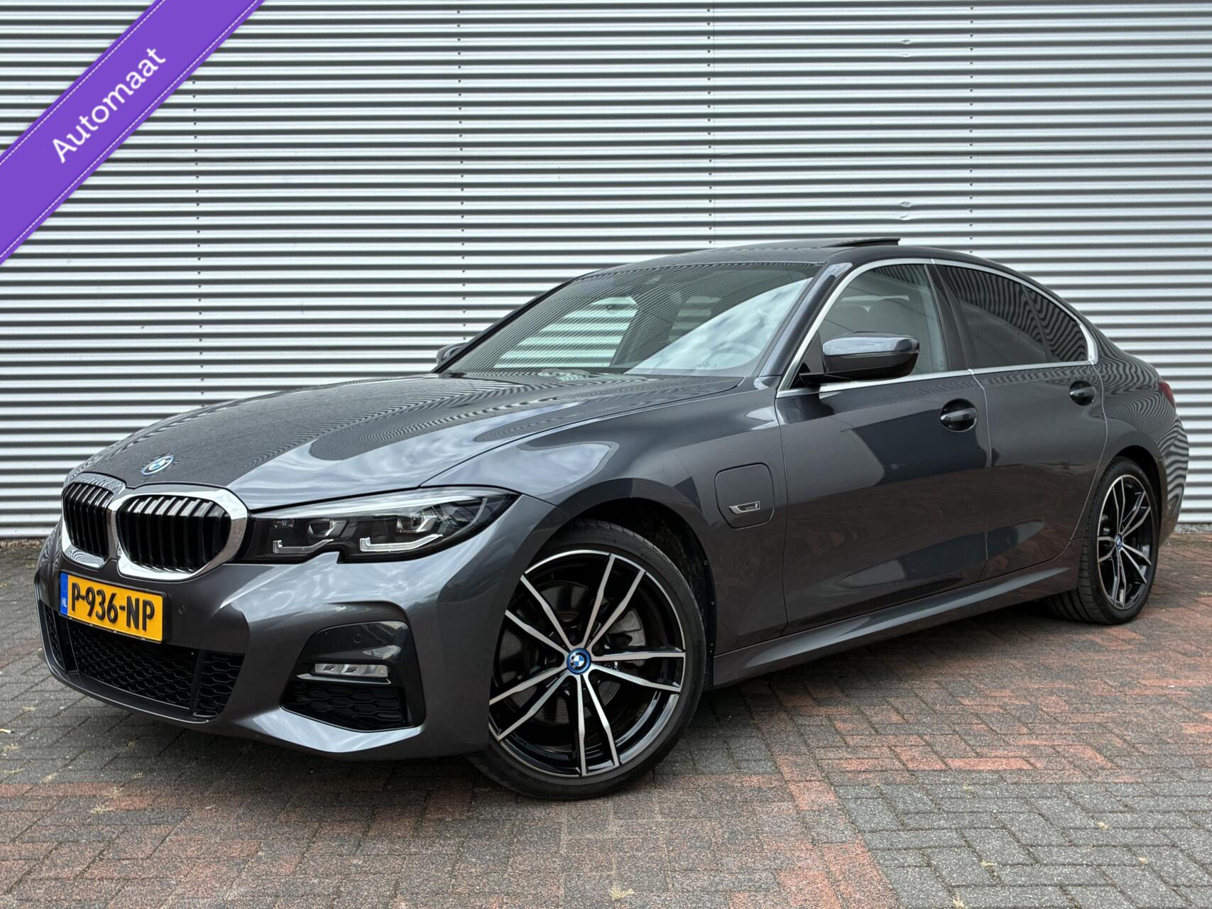 BMW 320e 320e Automaat M Sport Led Carplay Schuifdak 2022 Vol Opties NL Auto 2 De Eigenaar 2022 - voorkant
