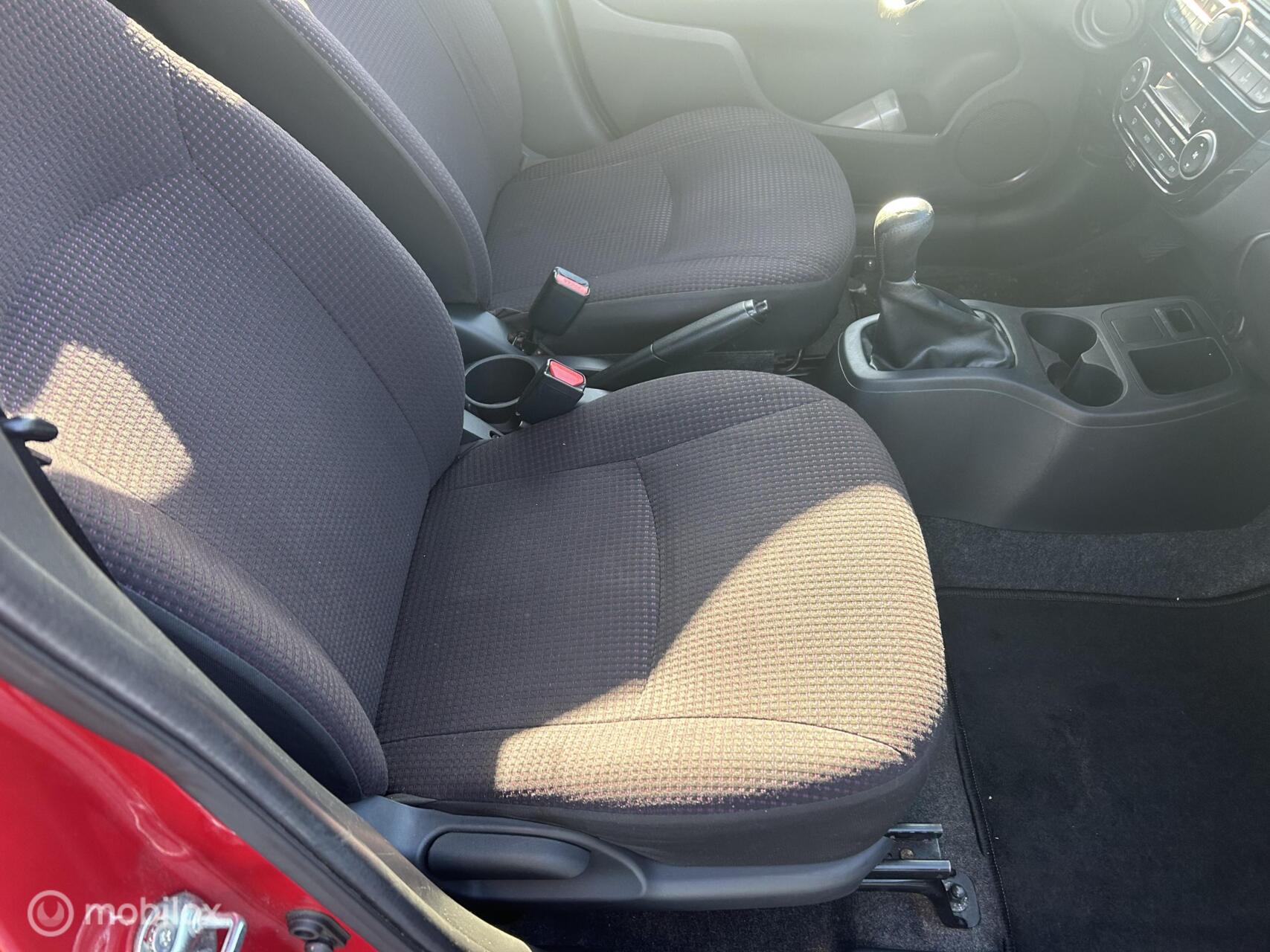 Foto van Mitsubishi Mitsubishi Space Star